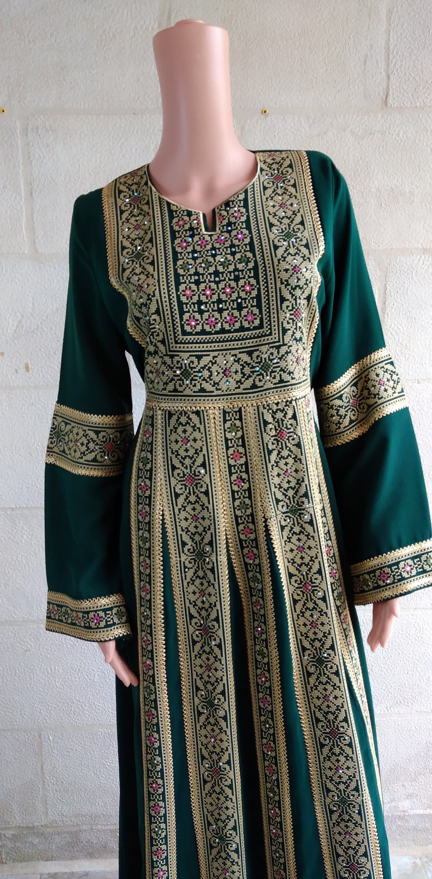 Palestinian Thobe Tatreez Dress Maxi Green with golden embroidery. - image 3