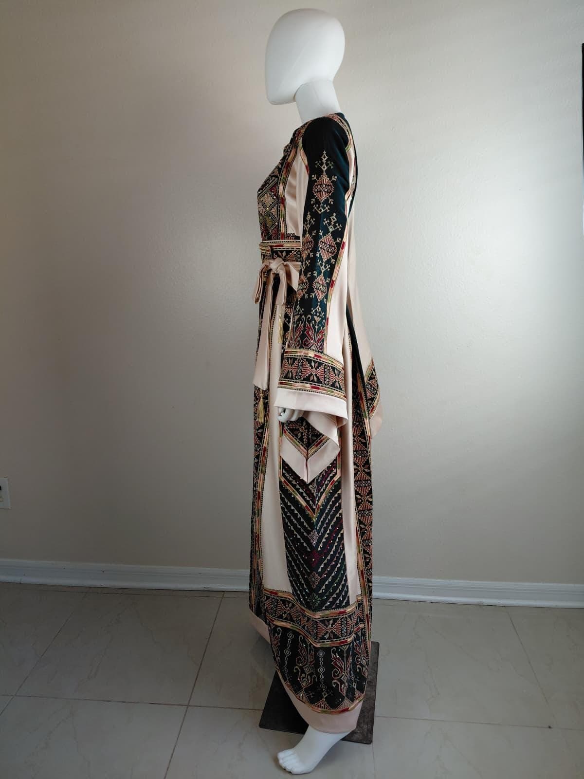 Palestinian Thobe Tatreez Dress Luxury Fellahi Green and Golden Elegance. - image 5