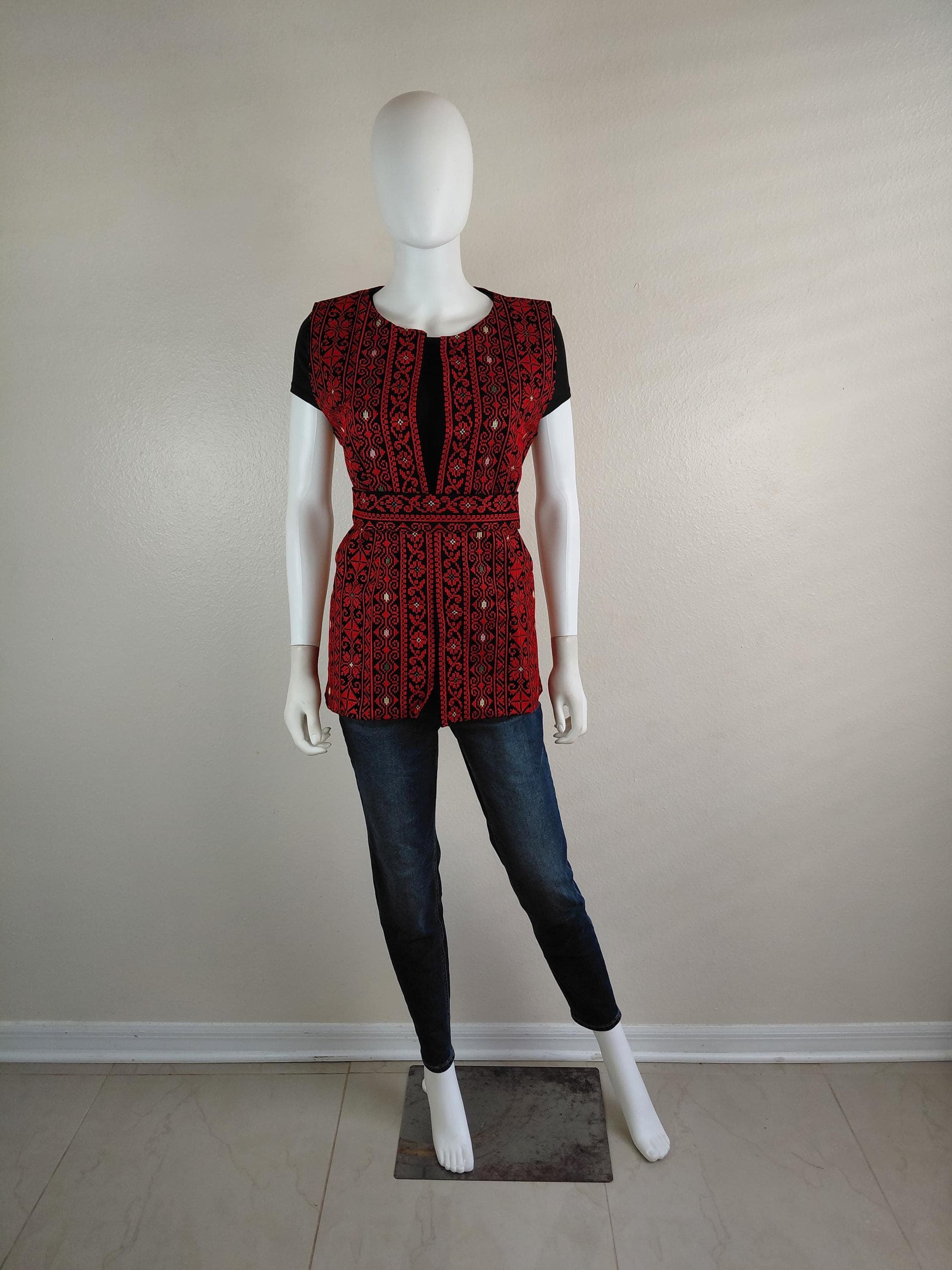 Palestinian Embroidery Stunning Vest Tatreez  Red And Black Fellahi. - image 3