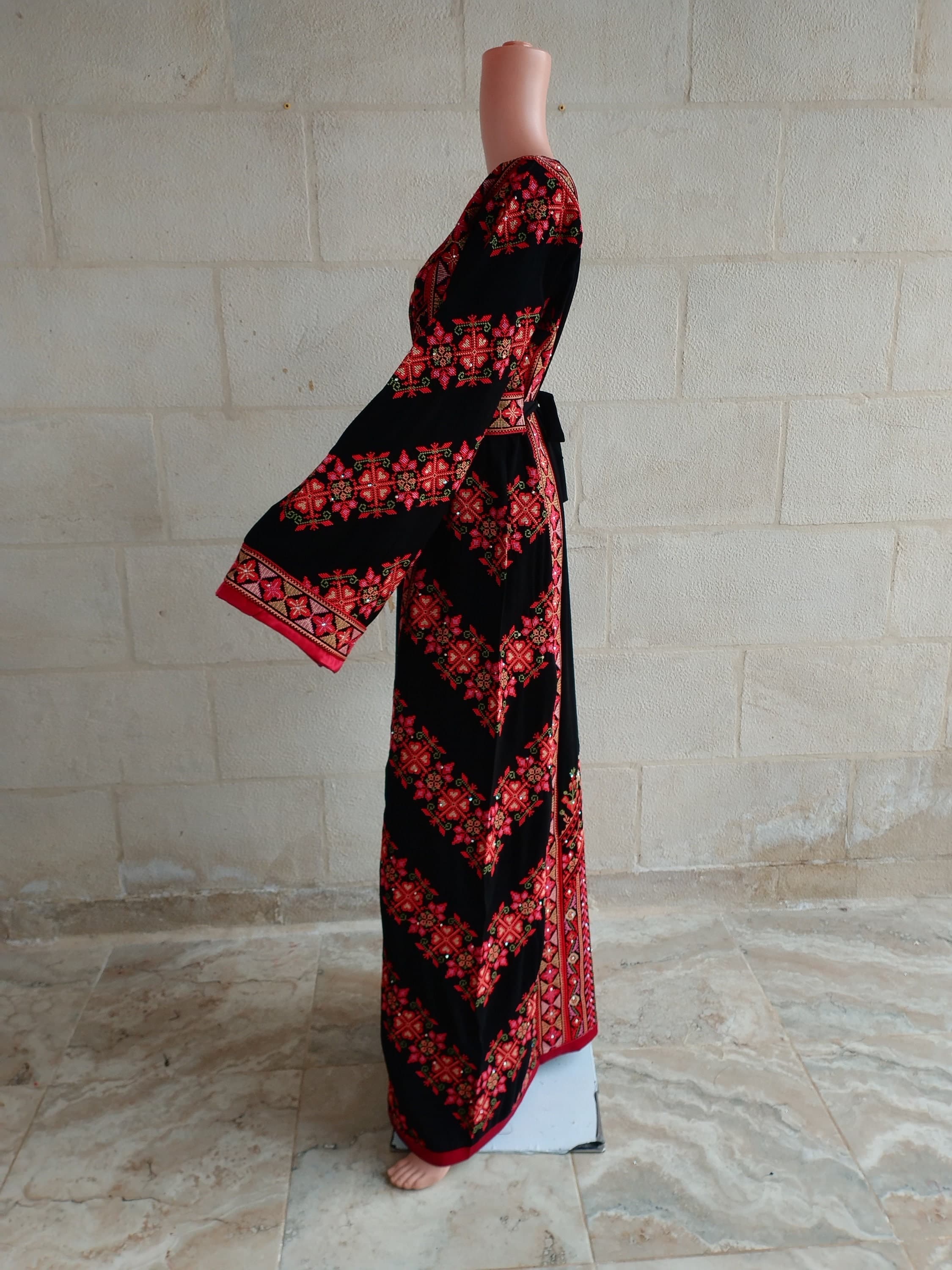 Palestinian Thobe Tatreez Dress Red and Black Embroidery connect - image 3