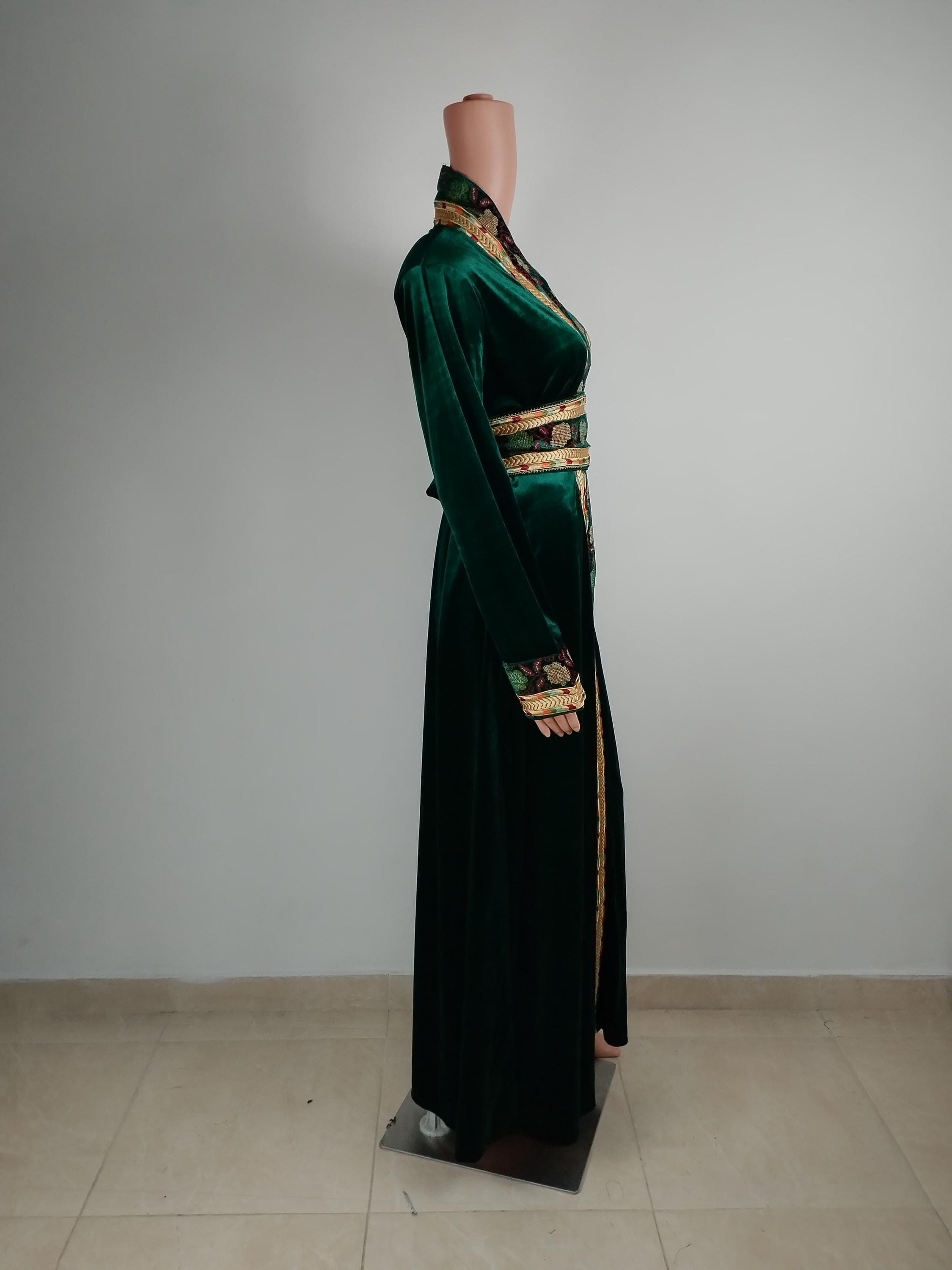 Palestinian Thobe Bisht Abaya Tatreez Design Green Velvet - image 4