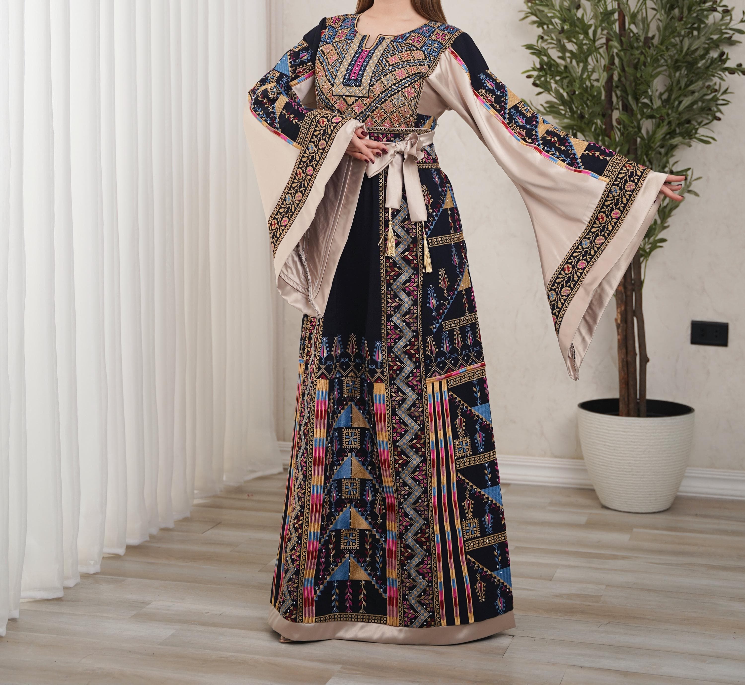 Palestinian Thobe Tatreez Dress Luxury Fellahi Navy Blue and Manajel Vs. - image 3