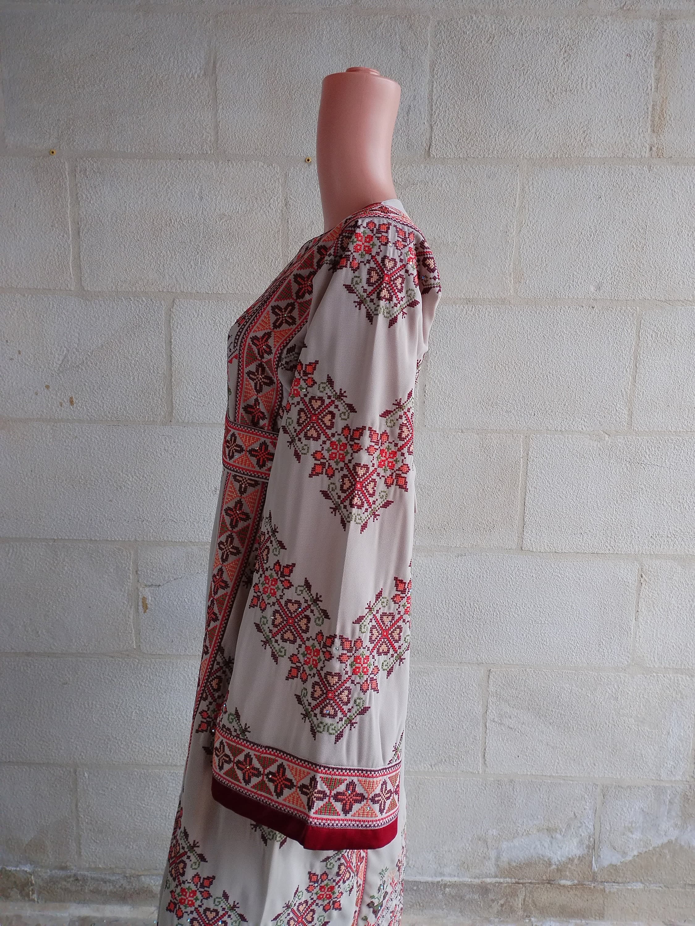 Palestinian Thobe Tatreez Dress Cappuccino and Burgundy Embroidery connect - image 5