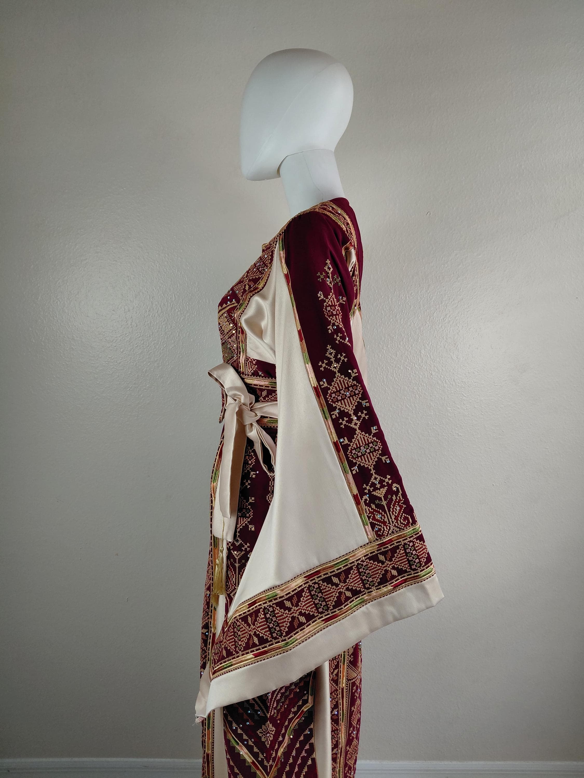 Palestinian Thobe Tatreez Dress Luxury Fellahi Burgundy and Golden Rosary. - image 4