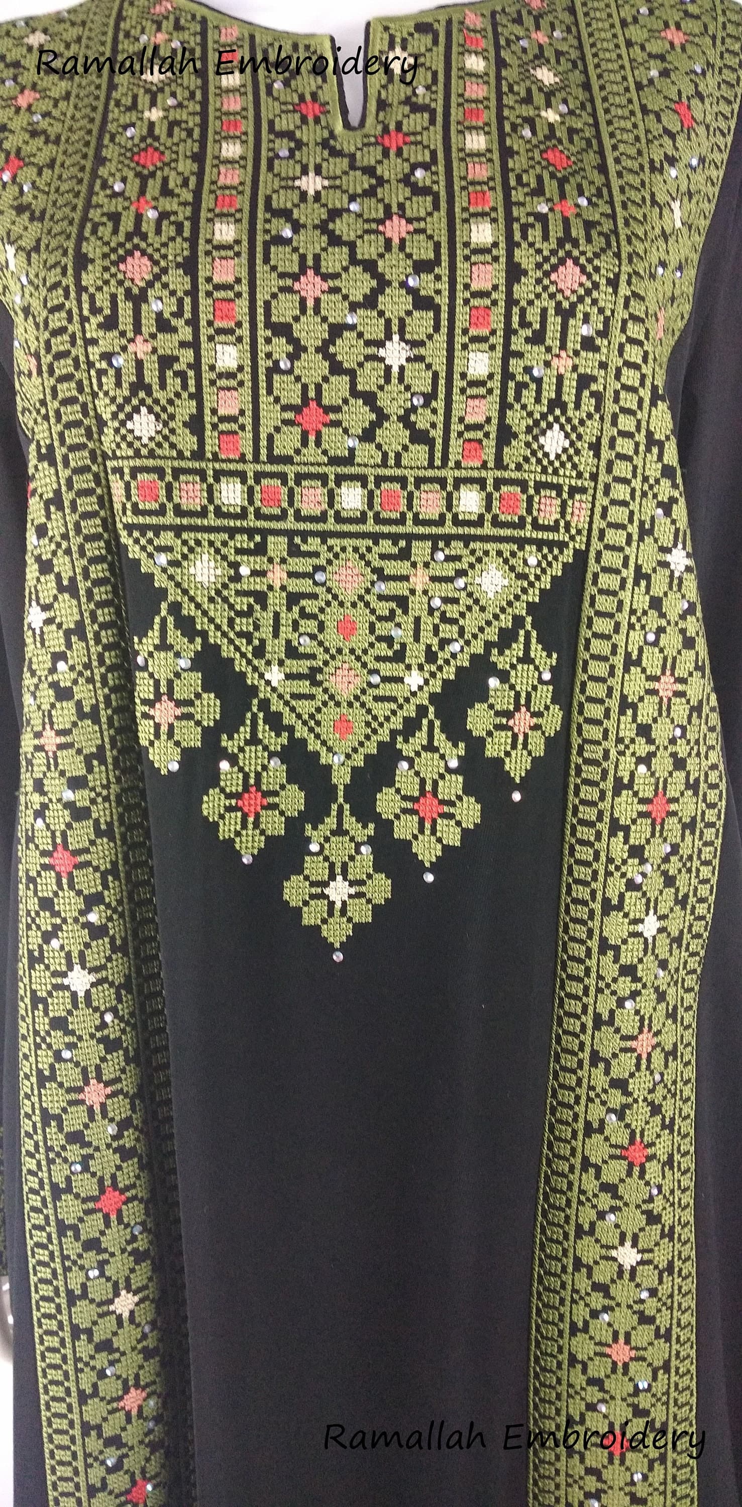 Palestinian Embroidery Thobe Thob Maxi Dress Green and Black - image 3
