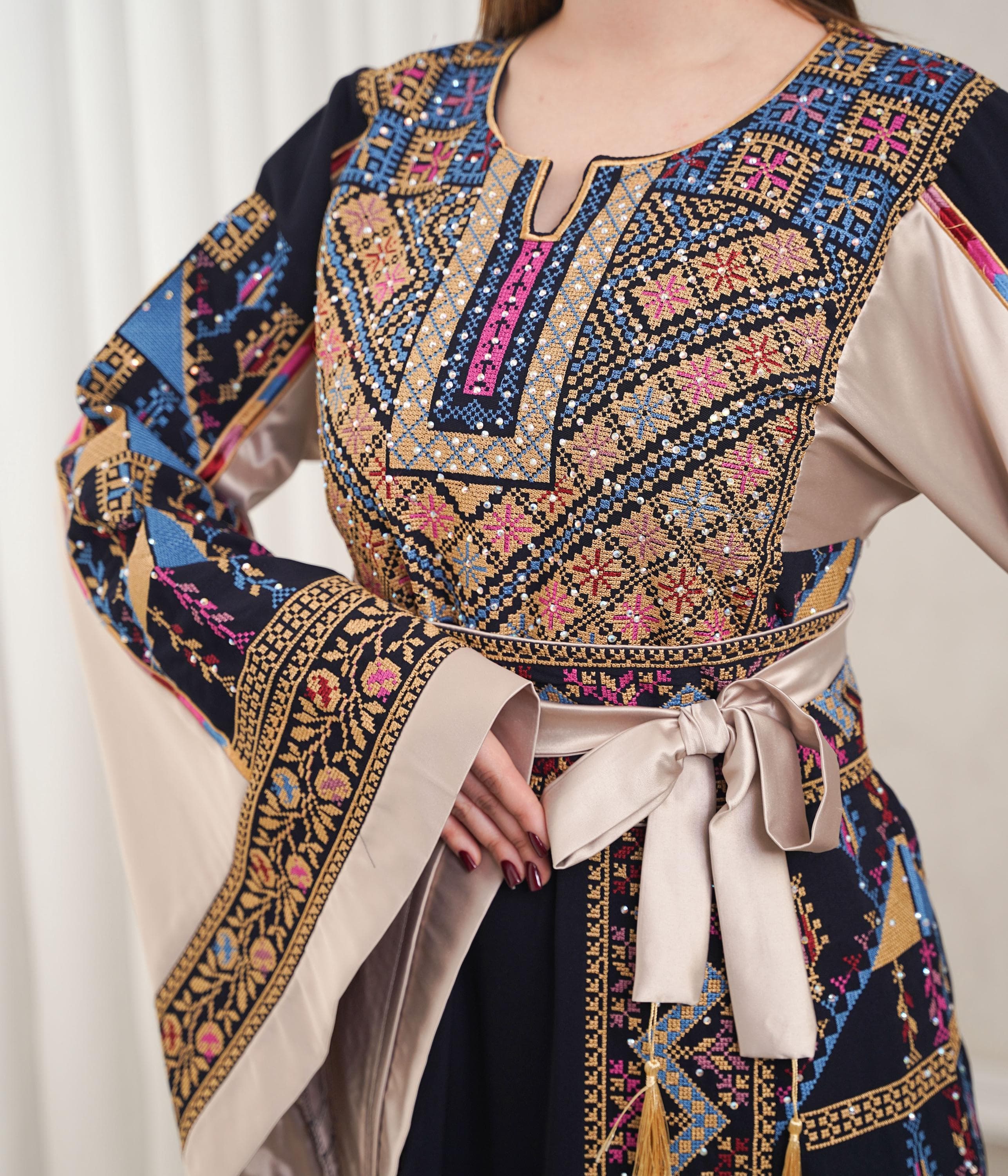 Palestinian Thobe Tatreez Dress Luxury Fellahi Navy Blue and Manajel Vs. - image 5