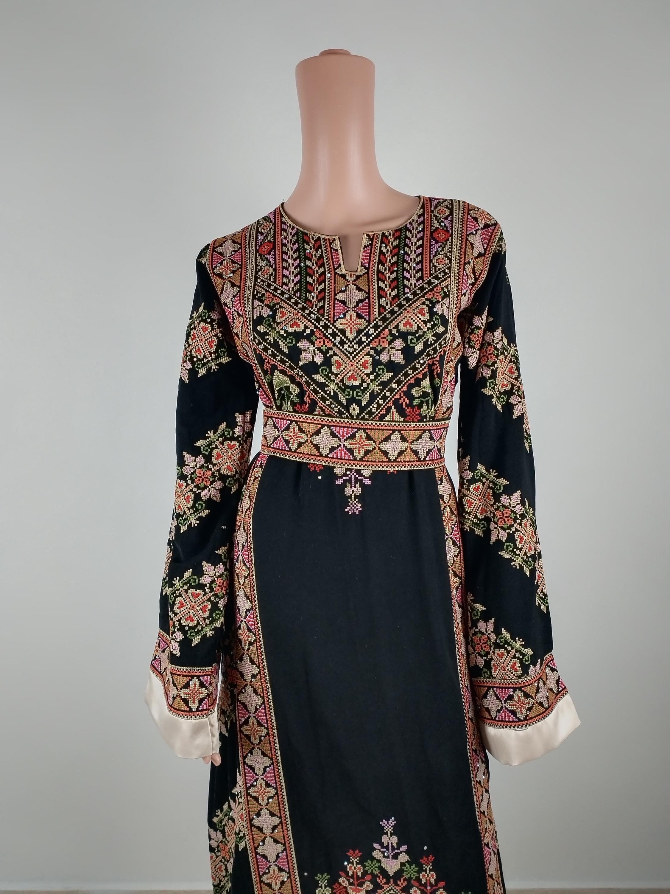 Palestinian Thobe Tatreez Dress Black and Golden Embroidery connect - image 4