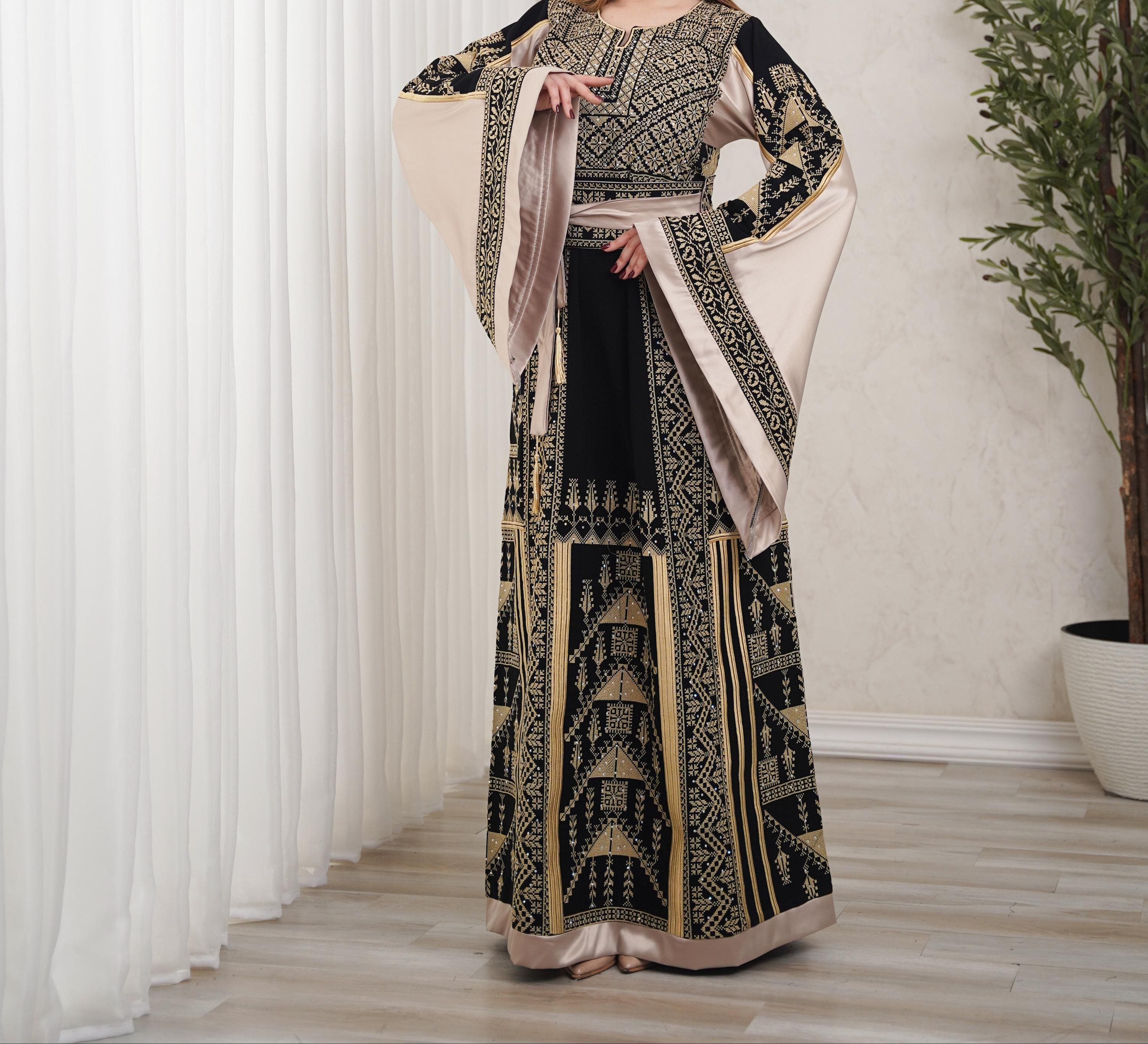 Palestinian Thobe Tatreez Dress Luxury Fellahi Black and Golden Vs
