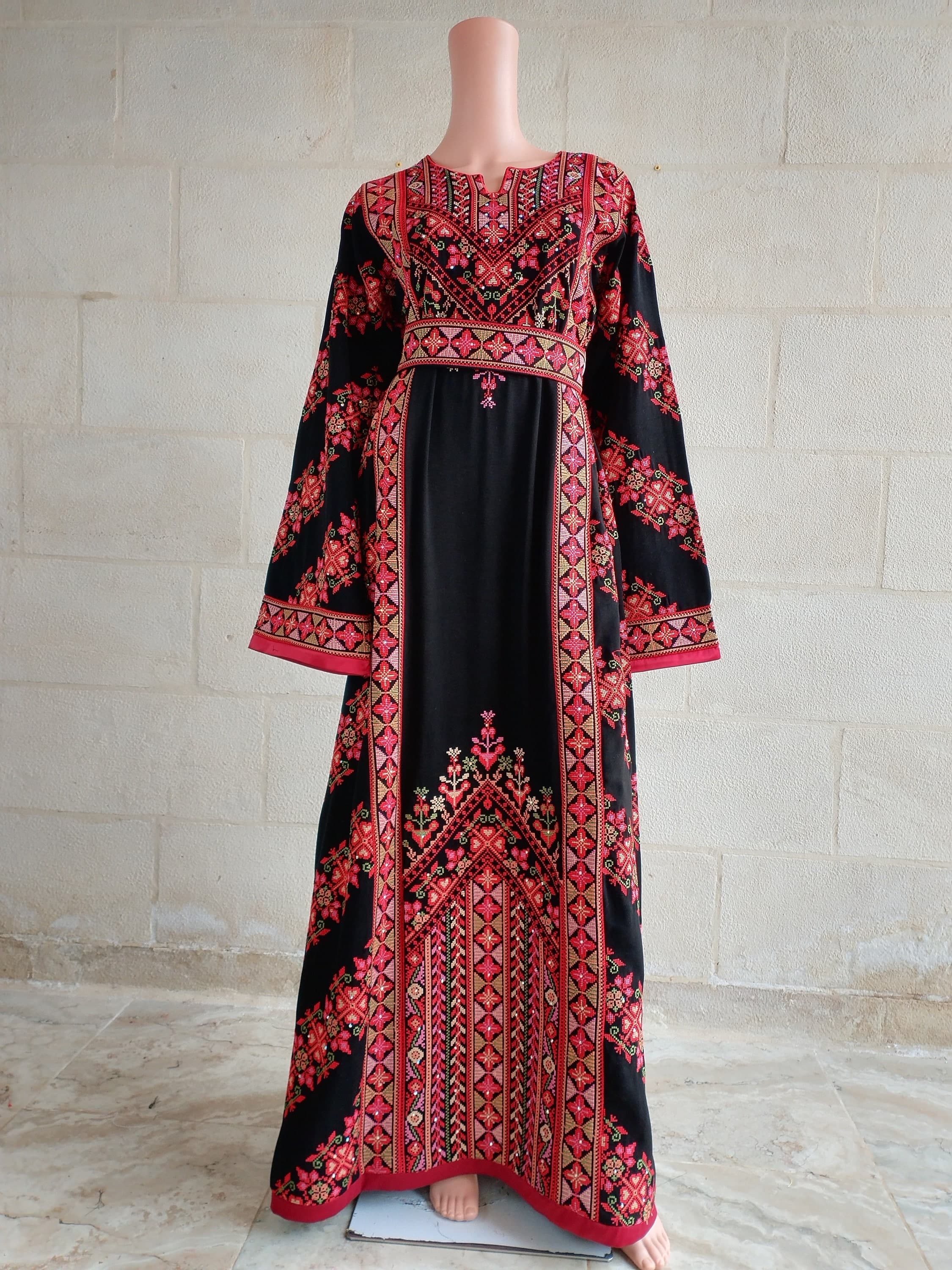 Palestinian Thobe Tatreez Dress Red and Black Embroidery connect - image 4