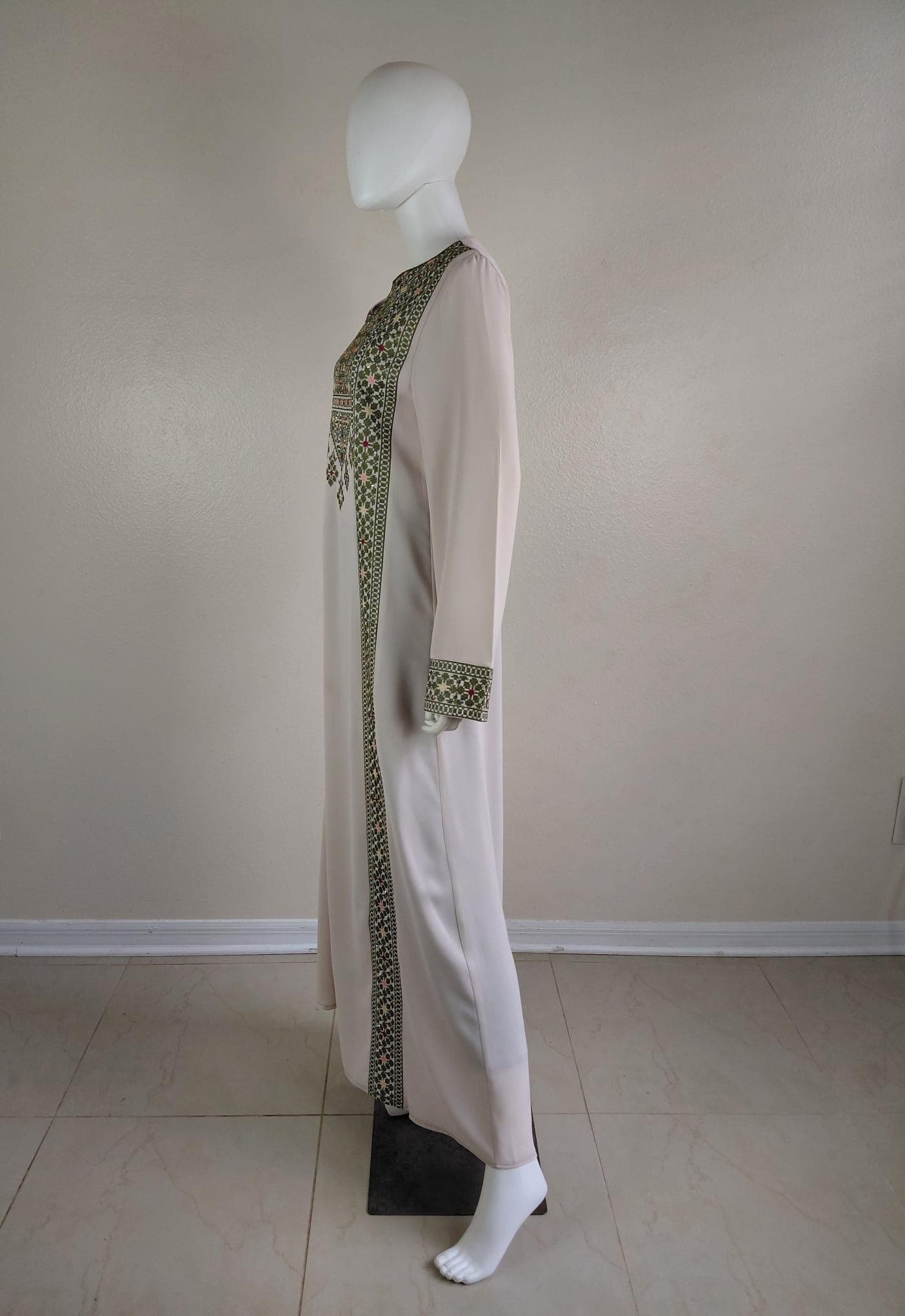 Palestinian Embroidery Thobe Thob Maxi Dress Cappuccino and Green Embroidery. - image 5