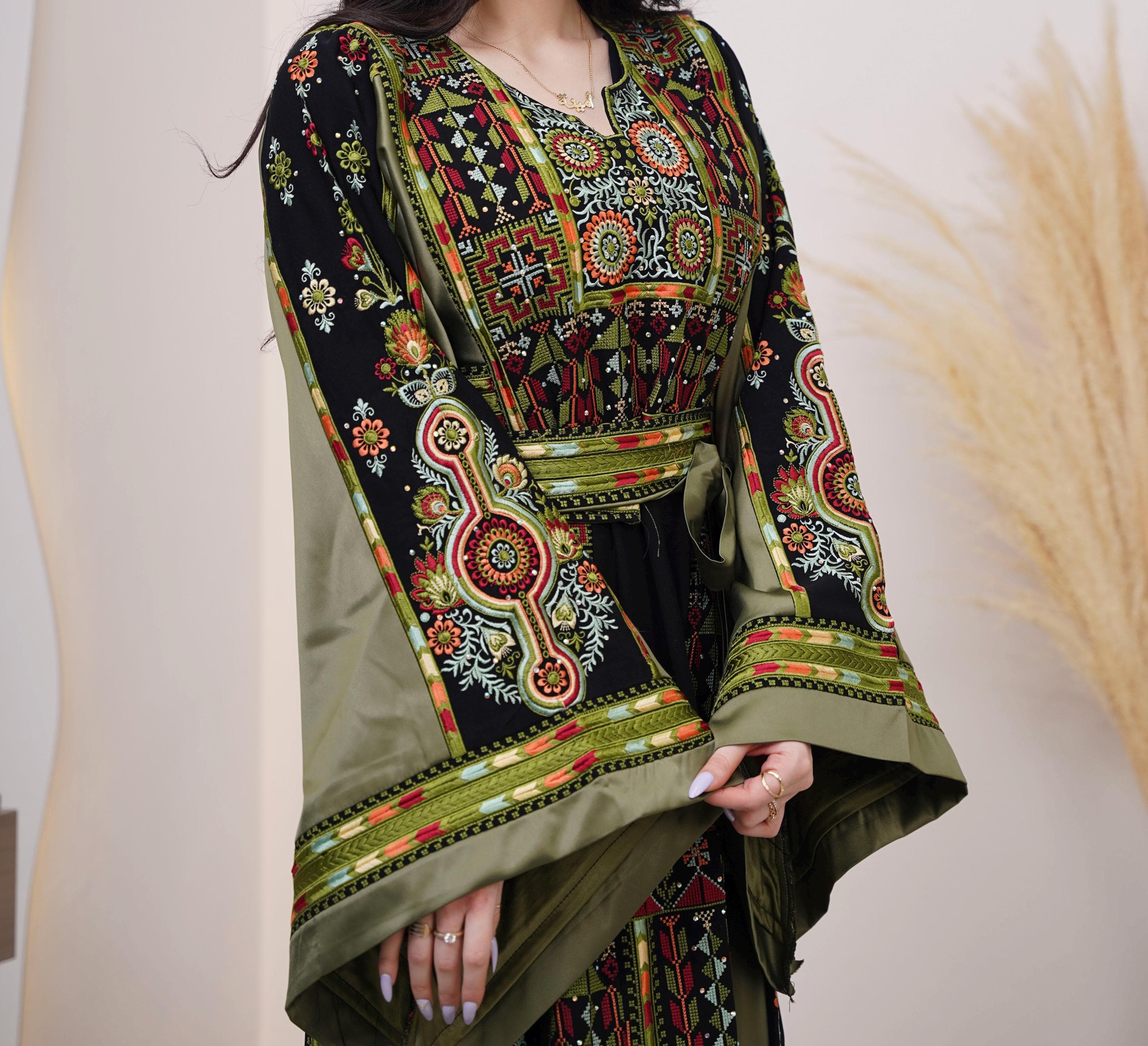 Palestinian Thobe Tatreez Dress Luxury Fellahi Black and Green Satin - image 5