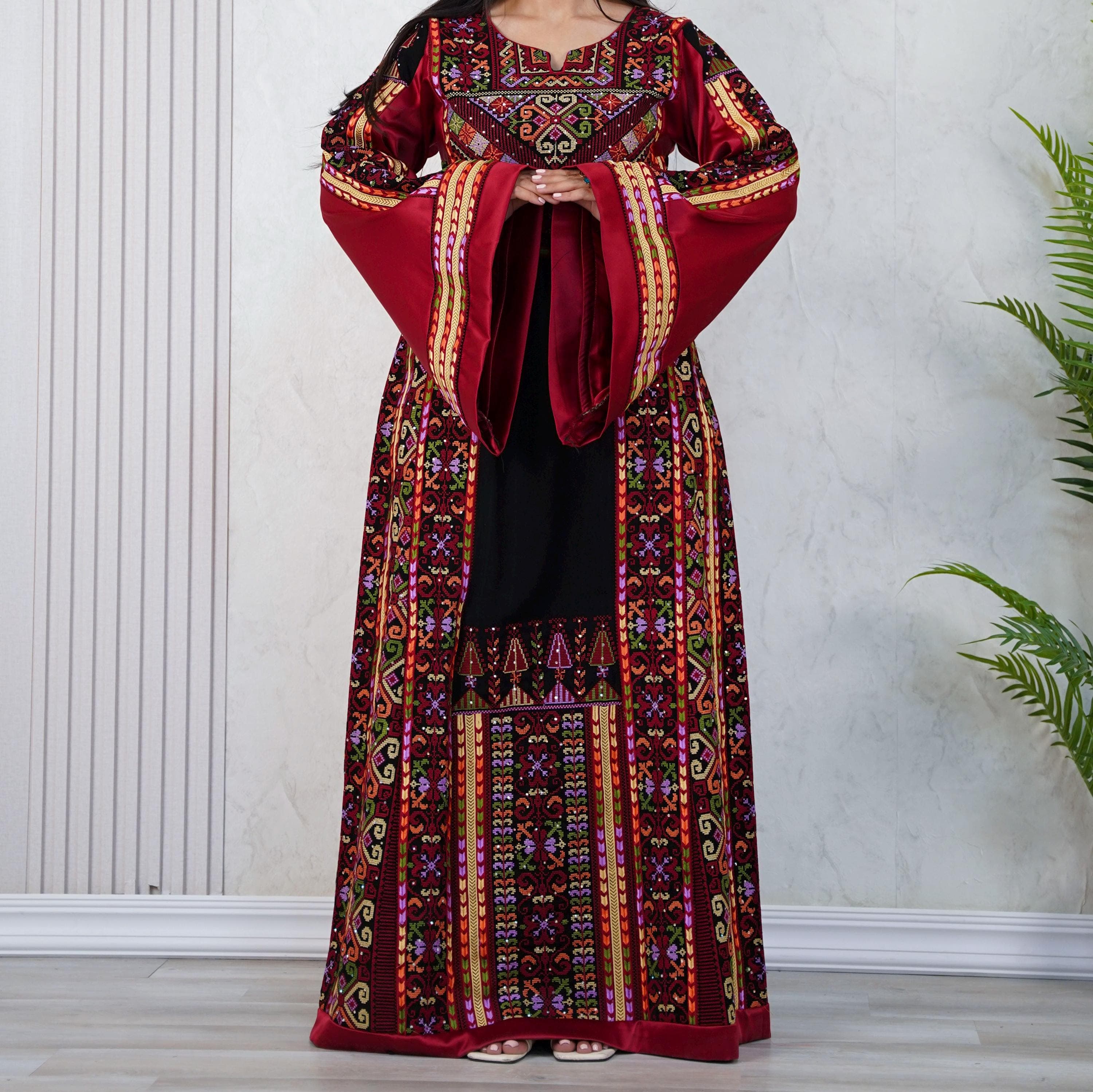 Palestinian Thobe Tatreez Dress Luxury Fellahi Black and Red