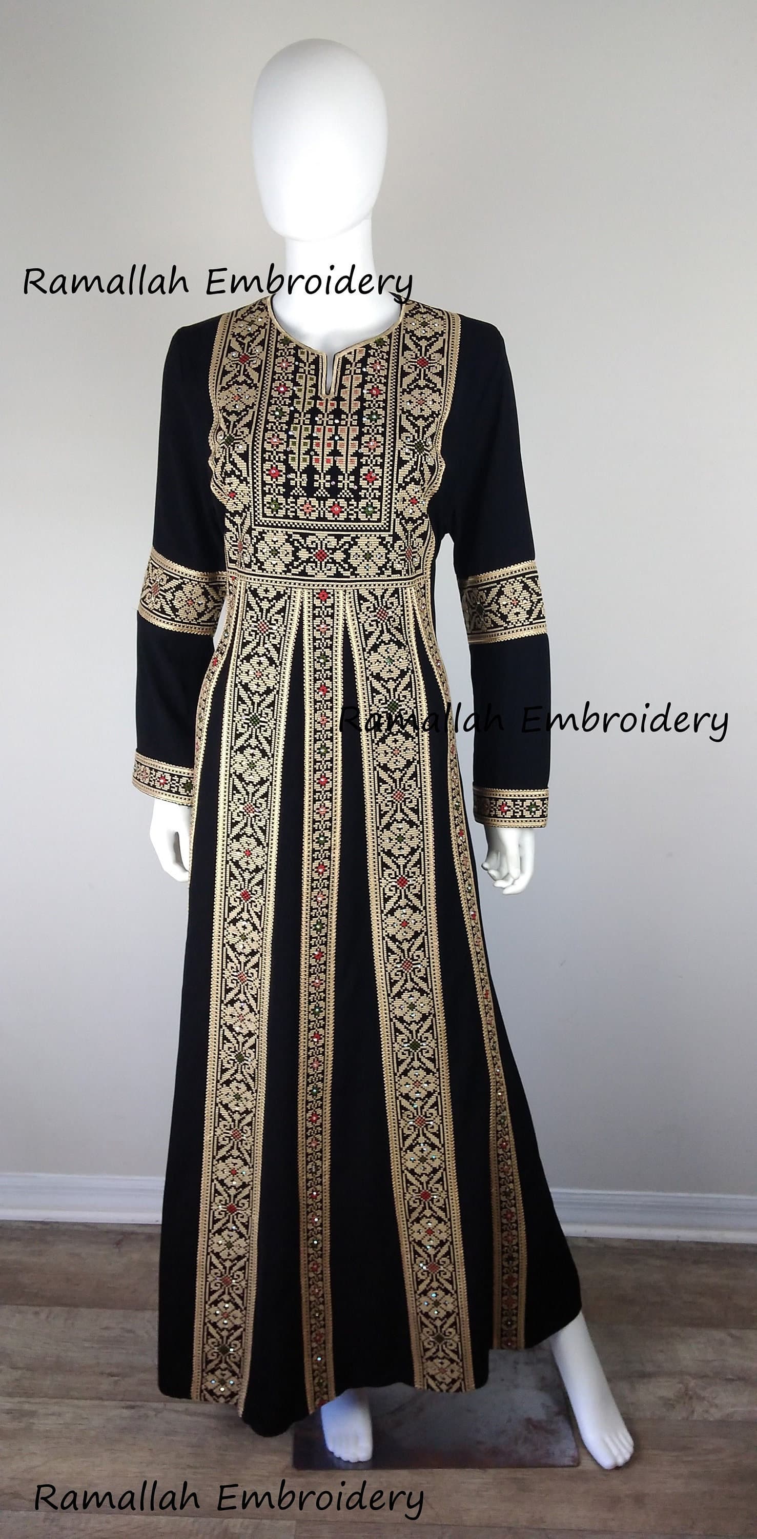 Palestinian Thobe Thob Tatreez  Abaya Embroidery Black and Golden