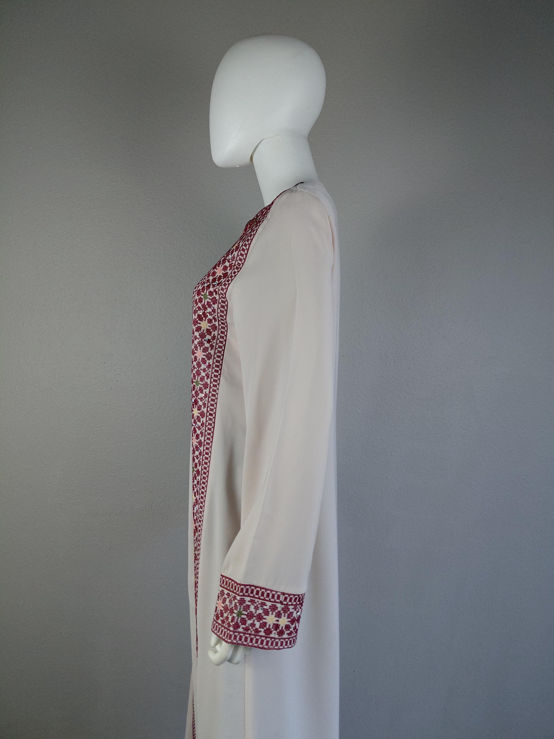 Palestinian Embroidery Thobe Thob Maxi Dress Cappuccino and Burgundy. - image 4