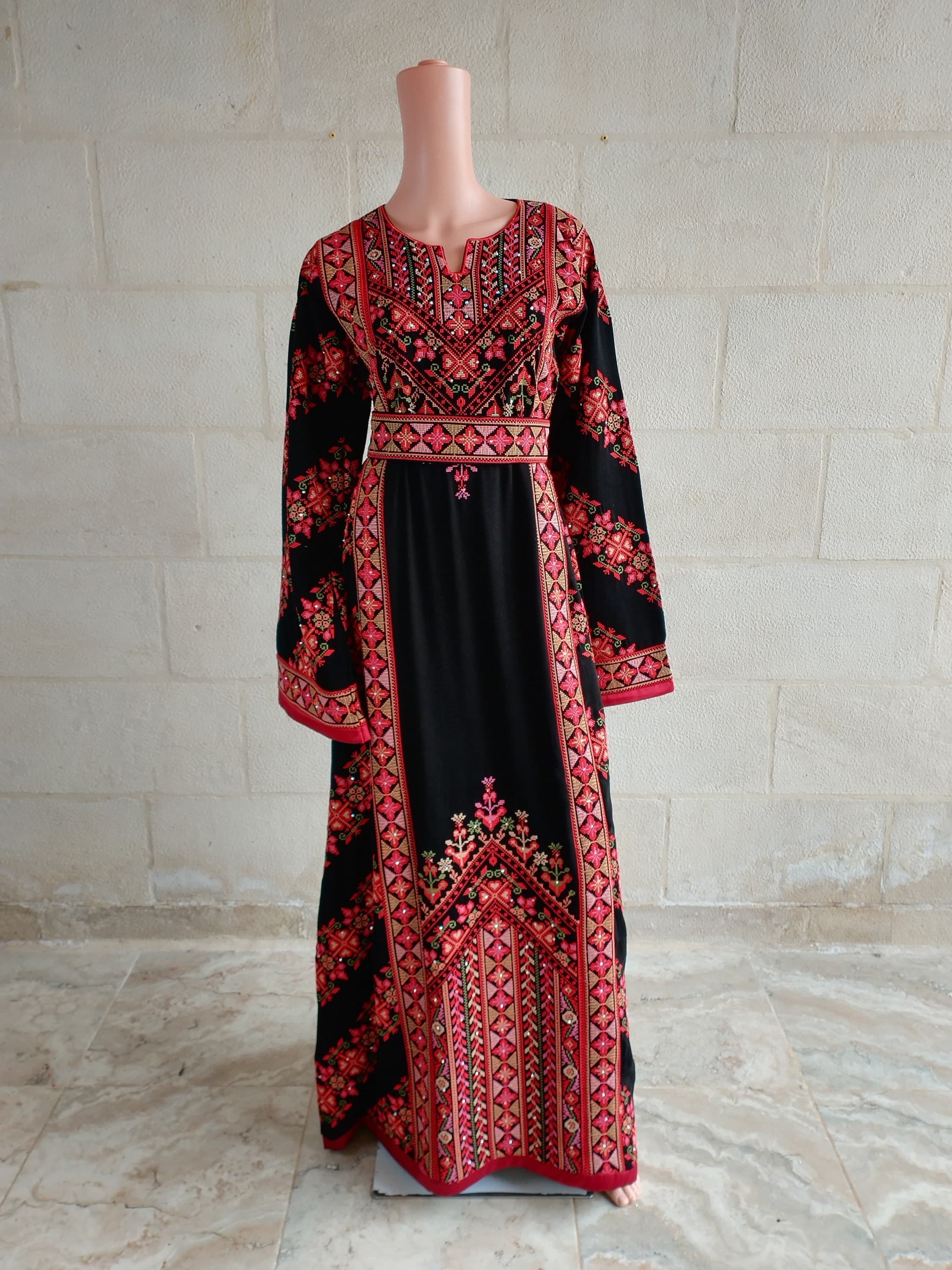 Palestinian Thobe Tatreez Dress Red and Black Embroidery connect
