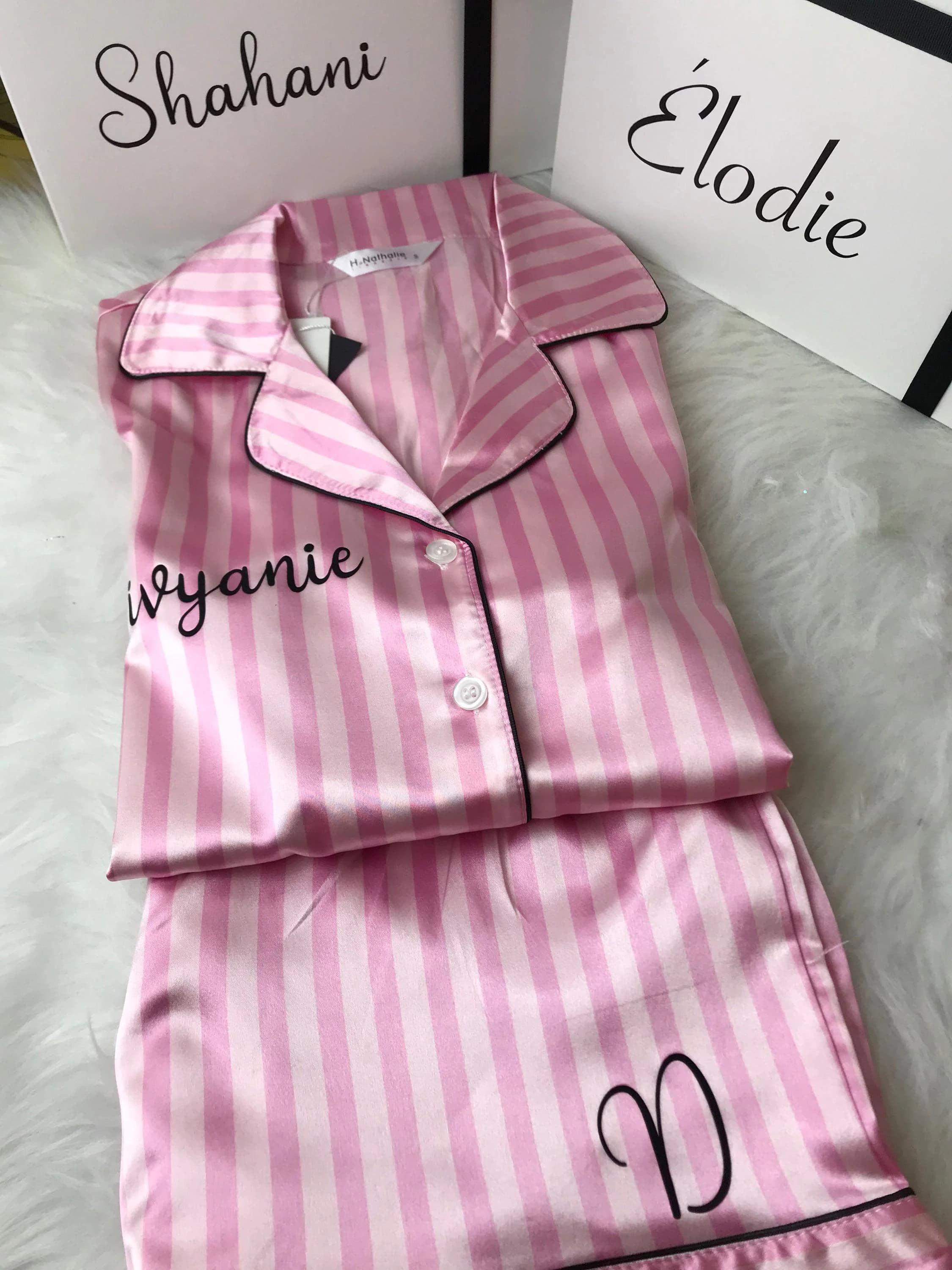 Pyjama en satin avec short rose personnalisée - image 3