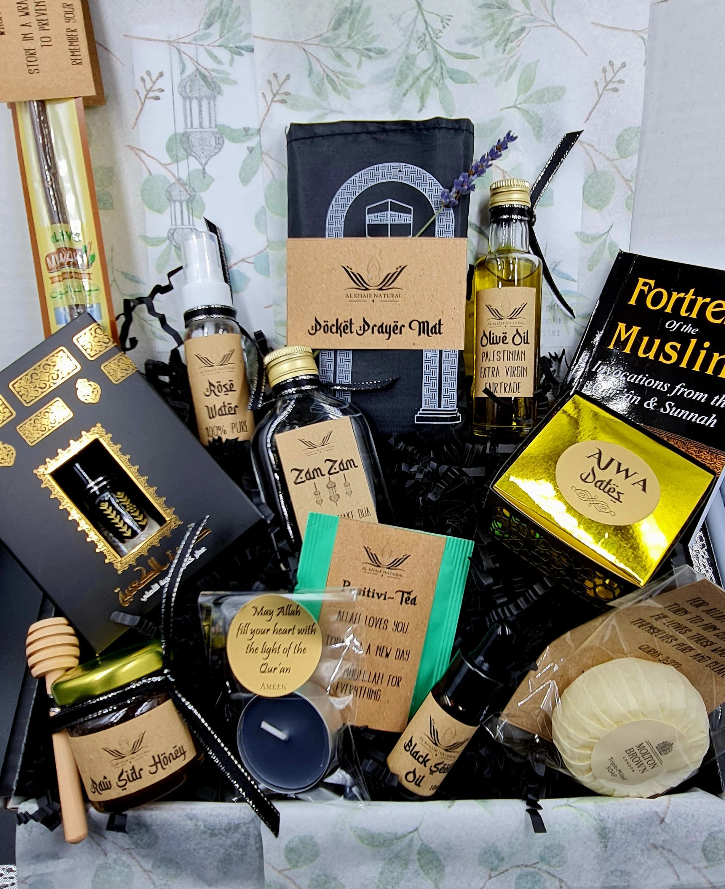 Best Umrah Gift Box Hamper 2026 Thoughtful Special Luxury Gift - Handmade - Zam Zam Ajwa - Sidr Honey  Muslim Islamic Eid Ramadan Mubarak <3