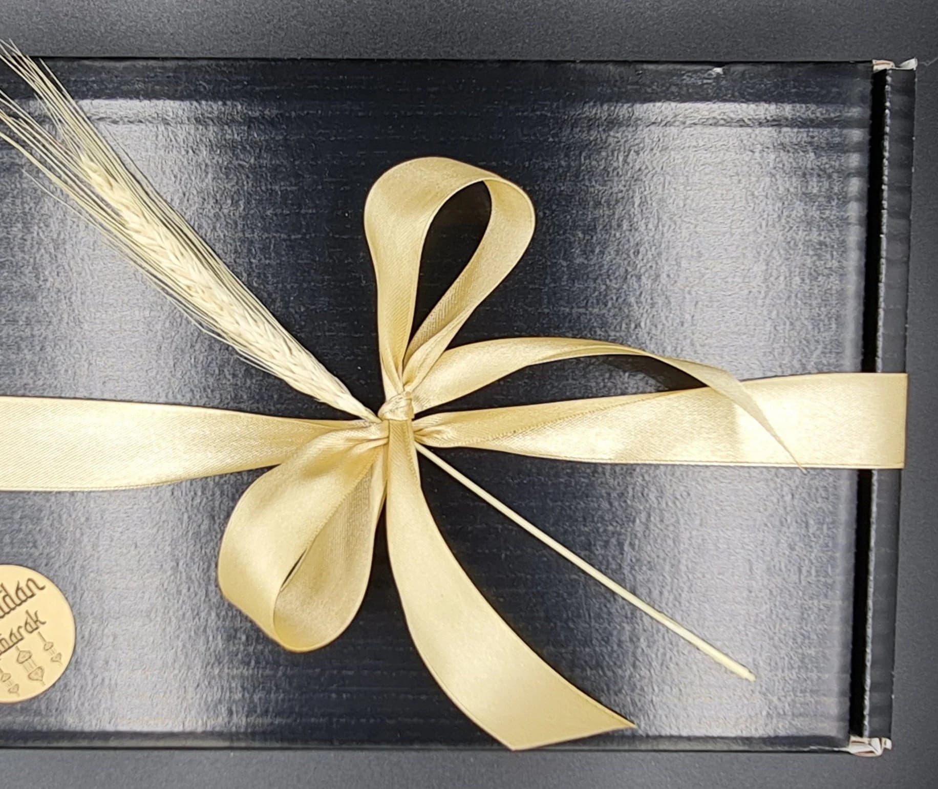 Best Umrah Gift Box Hamper 2026 Thoughtful Special Luxury Gift - Handmade - Zam Zam Ajwa - Sidr Honey  Muslim Islamic Eid Ramadan Mubarak <3 - image 5