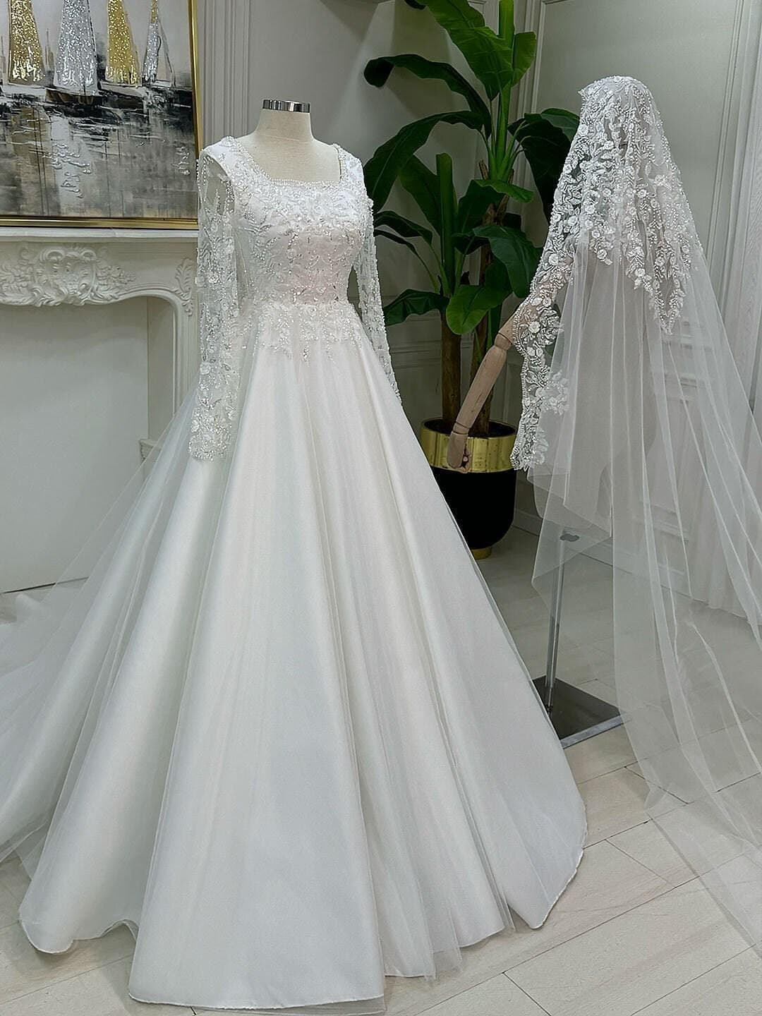 A Line Lace Wedding Dress, Square Neck Bridal Gown, Long Sleeves, Veiled