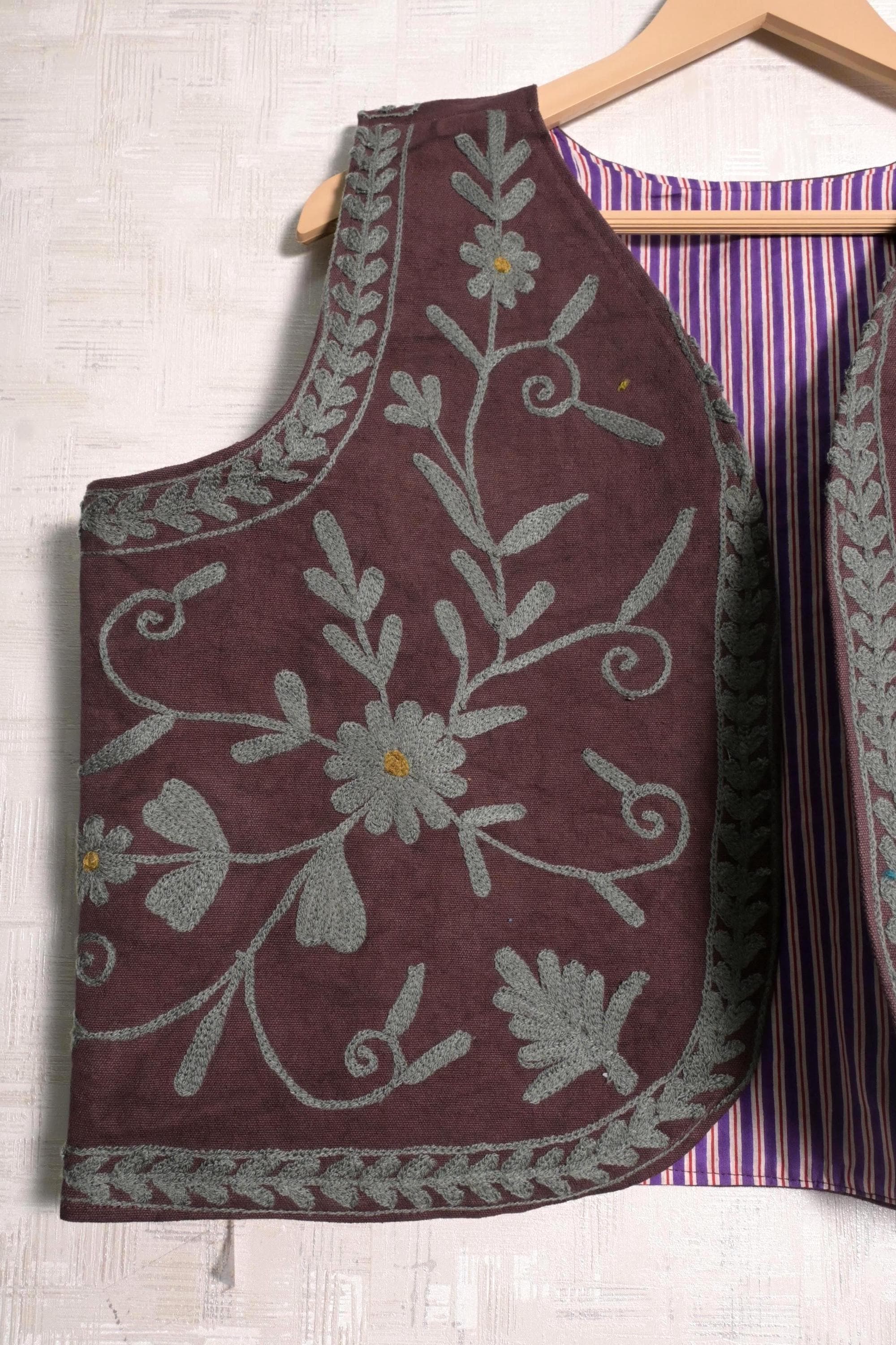 Brown Cotton Suzani Embroidered Women Vest Floral Embroidered Waistcoat Sleeveless Short Casual Jackets - image 3