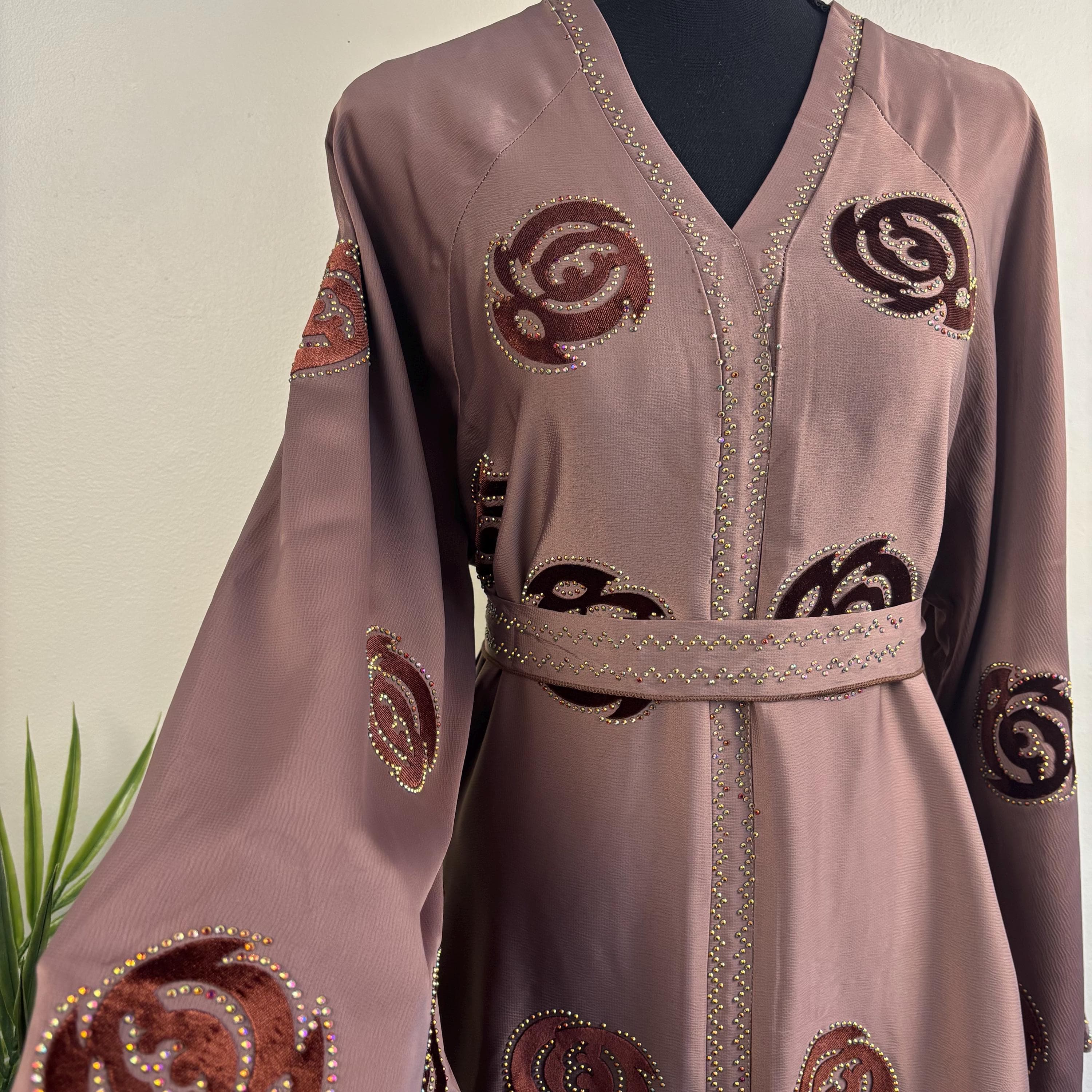 Layan Mauve Pink Embroidered Abaya with Matching Hijab