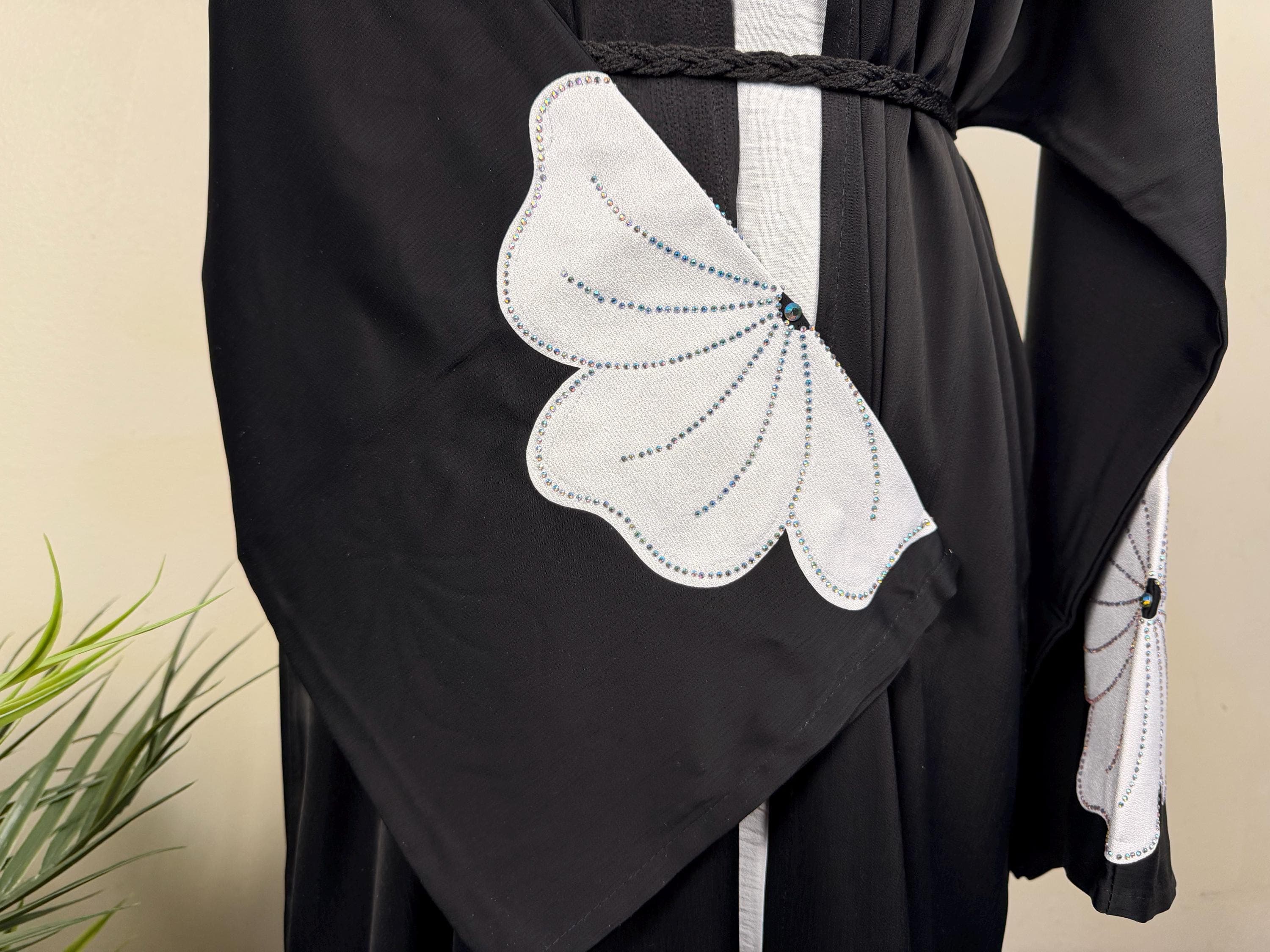 Floral Black Abaya: Ramadan dress, Modest Outfit, Dubai style - image 5