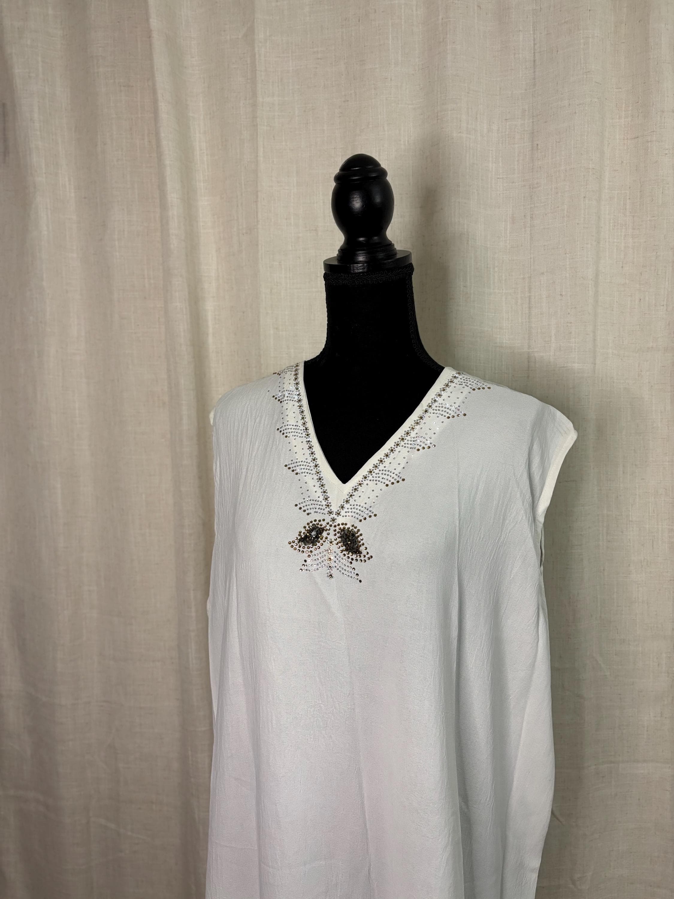 Stone Embroidered Black Abaya | Open Front Dubai Dress - image 3