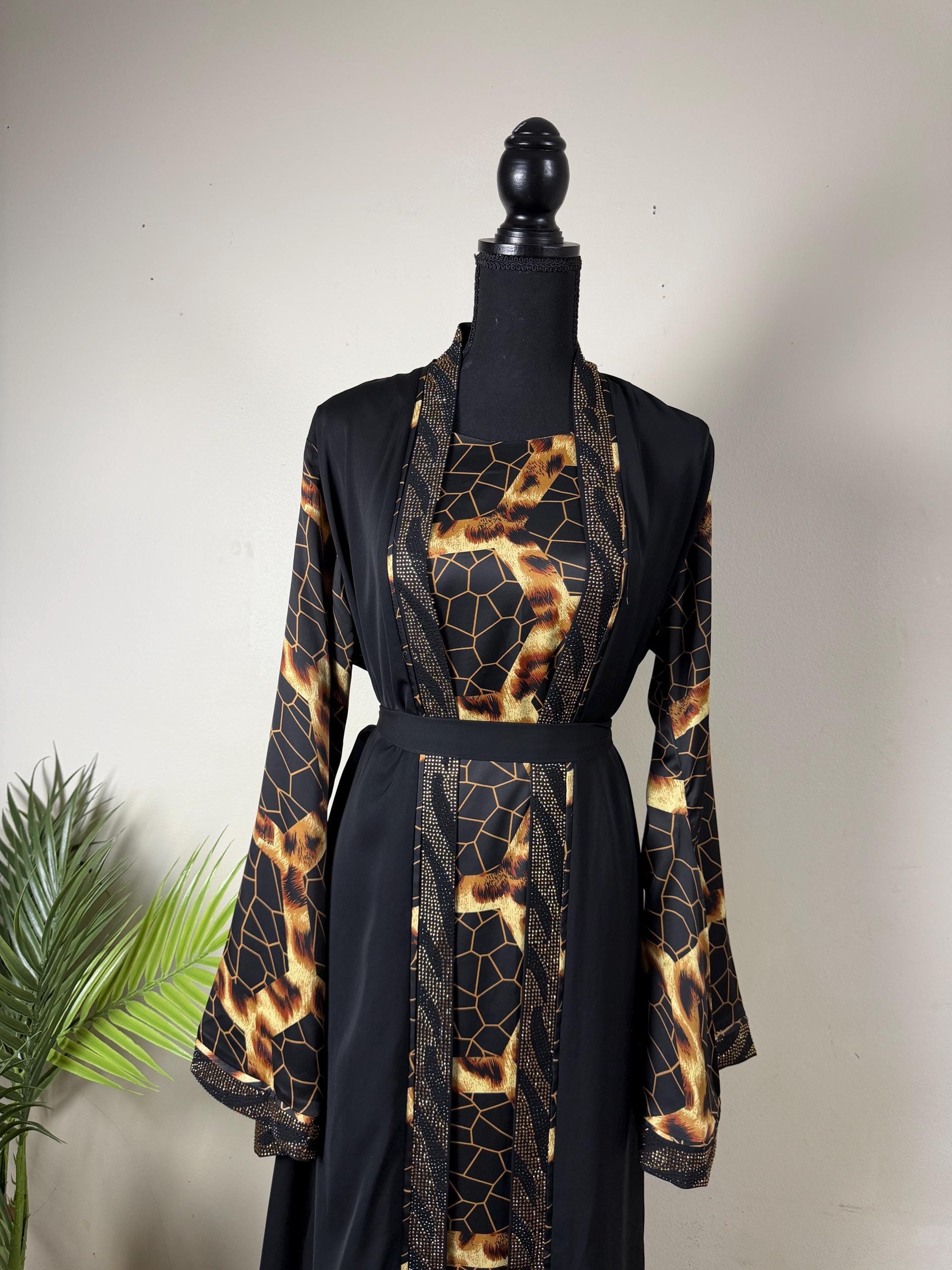 Luxury Black & Gold 3 Piece Abaya Set – Modest Formal Outfit for Eid and Ramadan - image 4