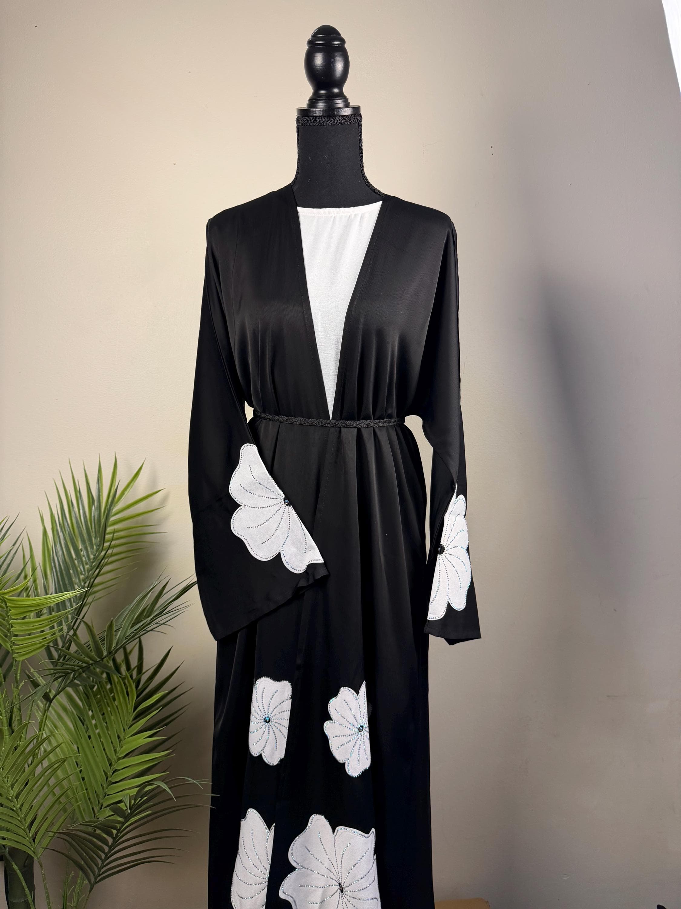 Floral Black Abaya: Ramadan dress, Modest Outfit, Dubai style