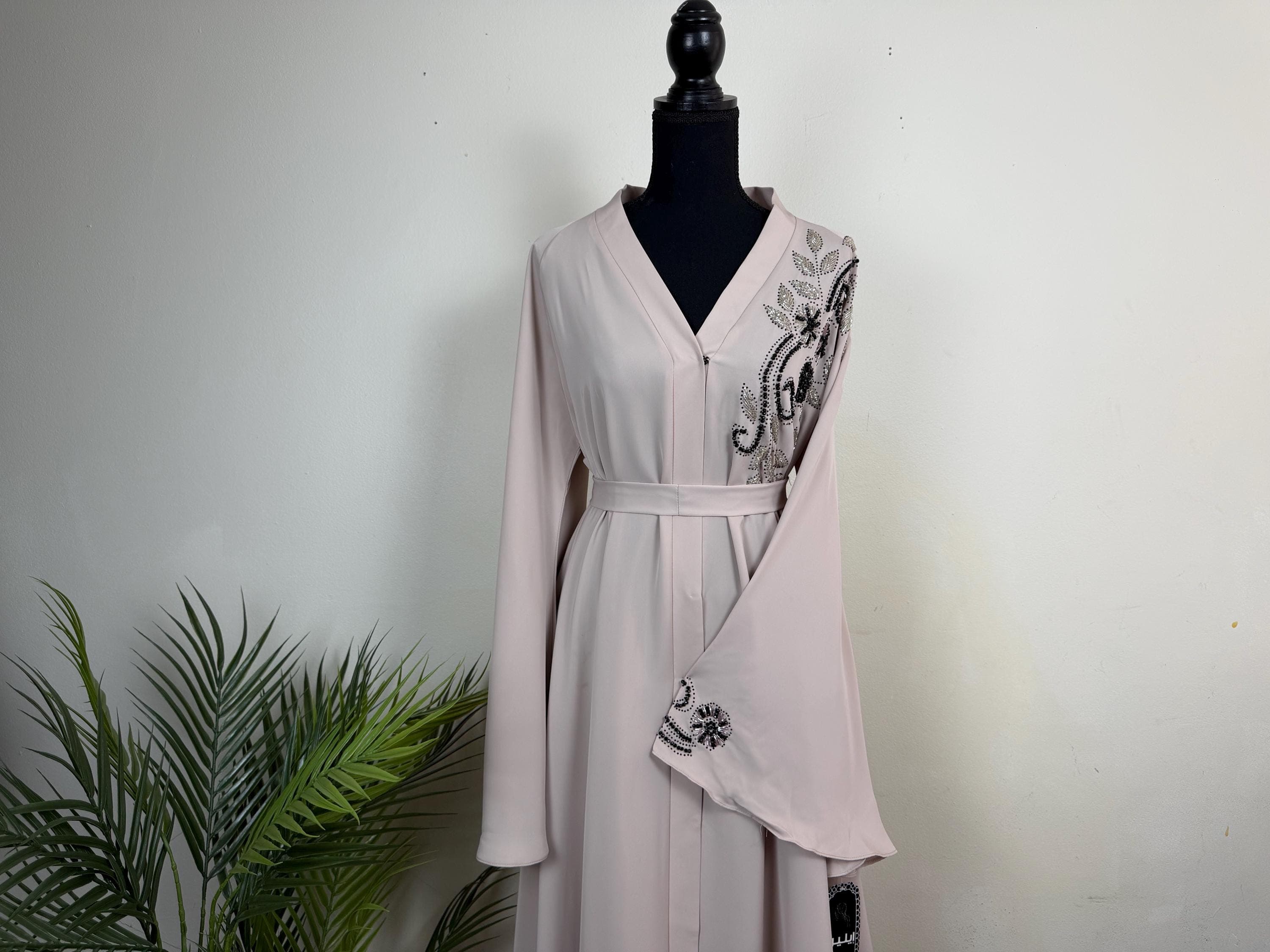 Luxury Silk Umbrella Abaya: Dubai style, modest wear - image 5