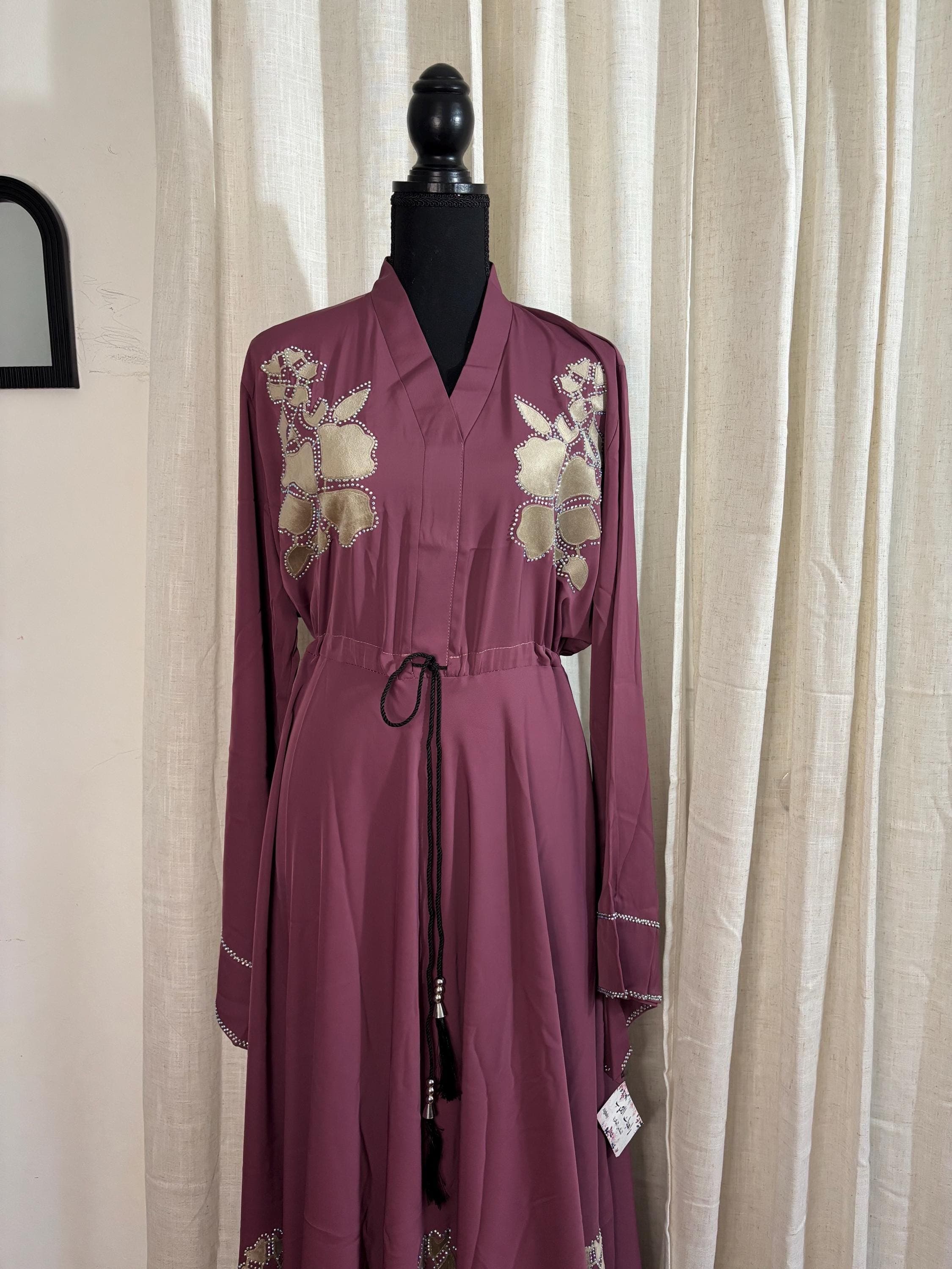 Sage Green Floral Embroidered Abaya for Women, Modest Closed Abaya, Eid Outfit - image 3