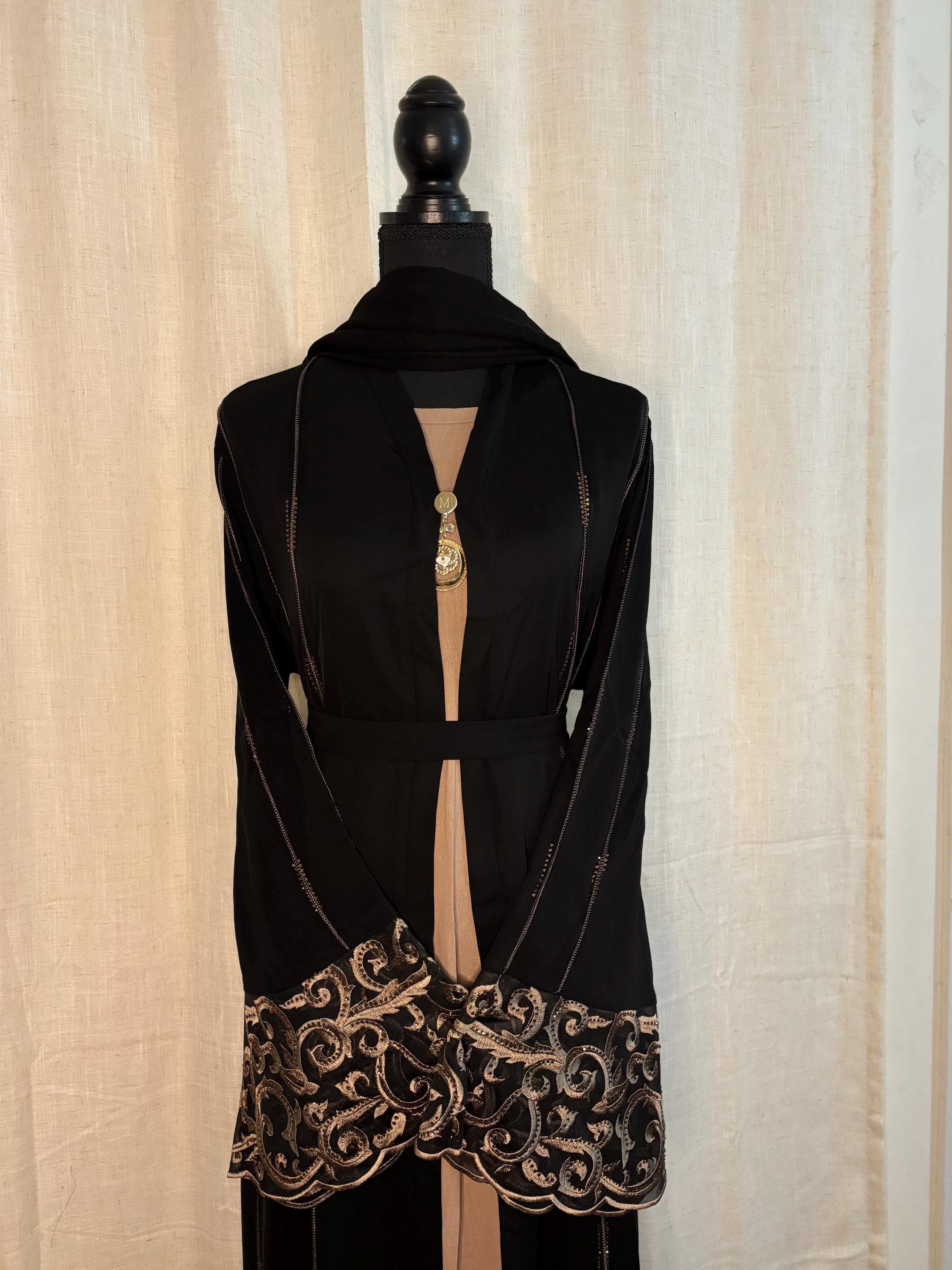 Rawda black and beige abaya with golden lace sleeves, Ramadan outfit , Modest evening dress - image 3