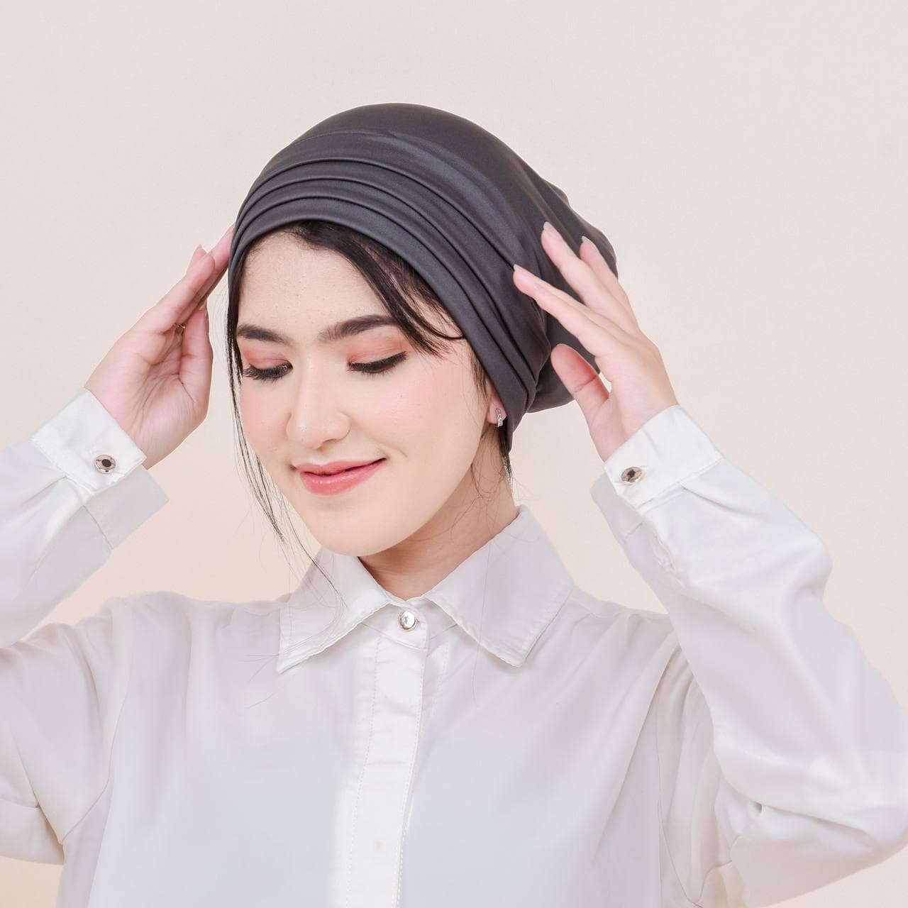 BELLA Instant Turban, Elastic Hair Bonnet Beanie Hat, Ready-to-Wear Pre-tied Head Wrap, Easy Wear Slip-On Headwear, Headdress, Hair Covering