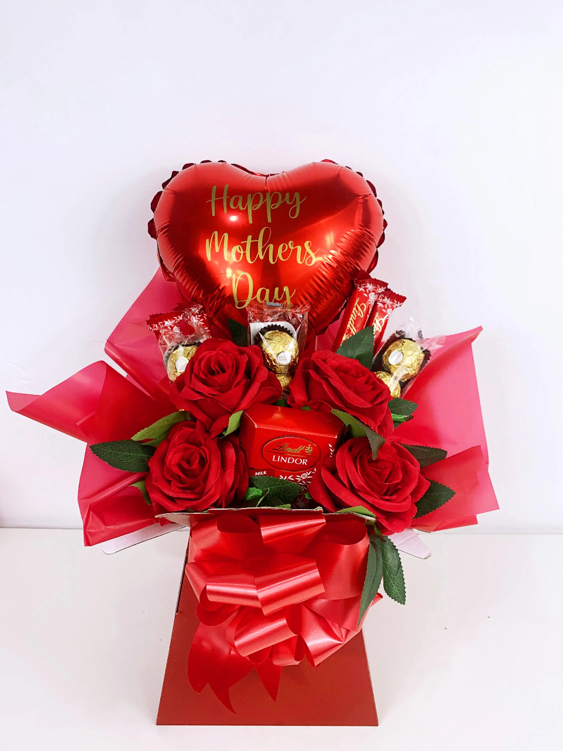 Lindt Lindor Chocolate Bouquet , Chocolate Hamper , Easter, Mixed SweetBouquet , Anniversary , Thank You , Mothers-day , Birthday, - image 2