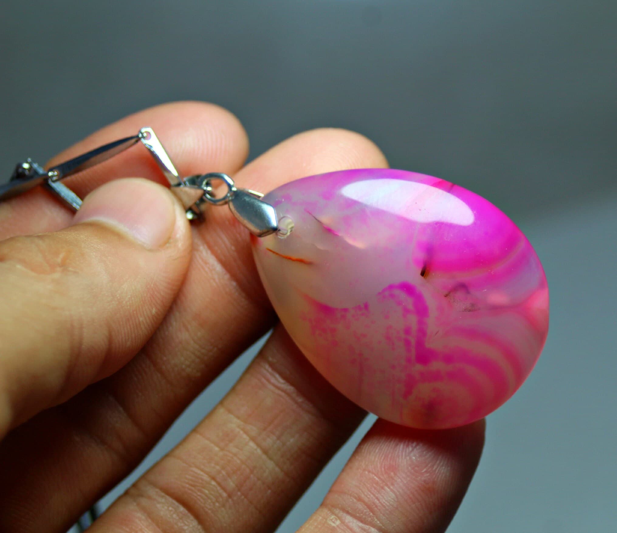 Luxury Pink Agate Pendant – Romantic Gemstone Necklace Gift for Her - image 3