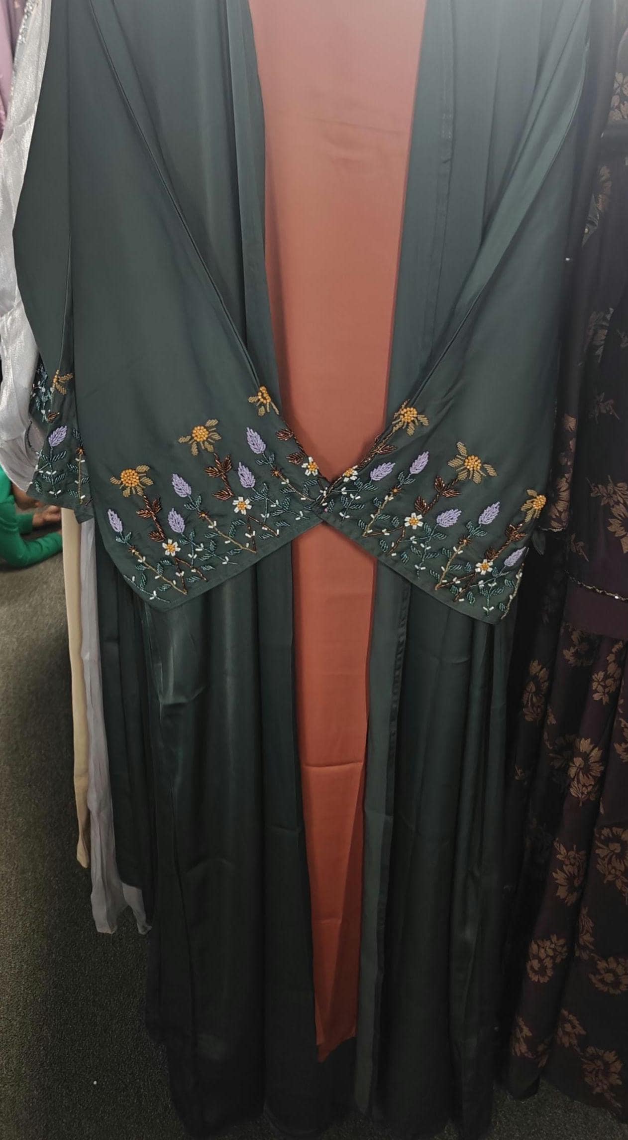 Luxury Dubai Nida Abaya Set with Hand Embroidery – Elegant Modest Wear (Green & Rust) - image 5