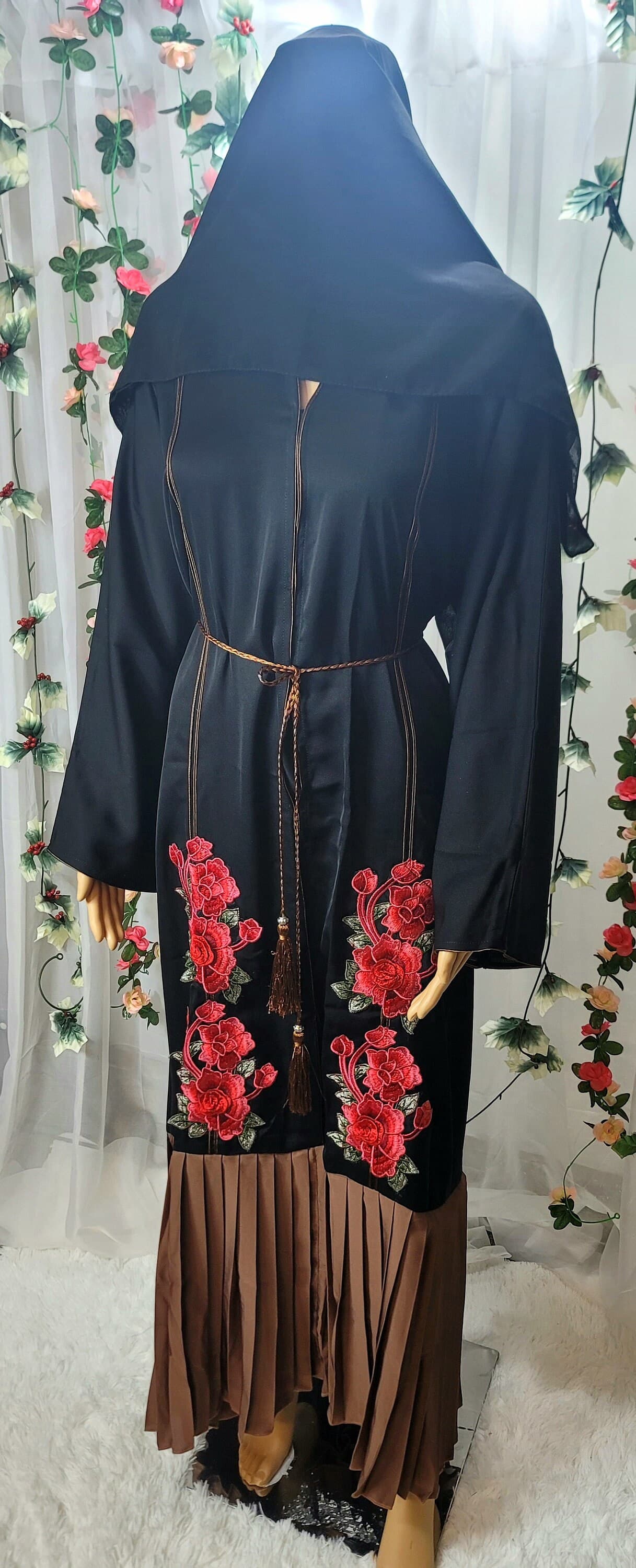 Embroidered Black Abaya: Modest Kimono Dress with Headscarf & Belt - image 3