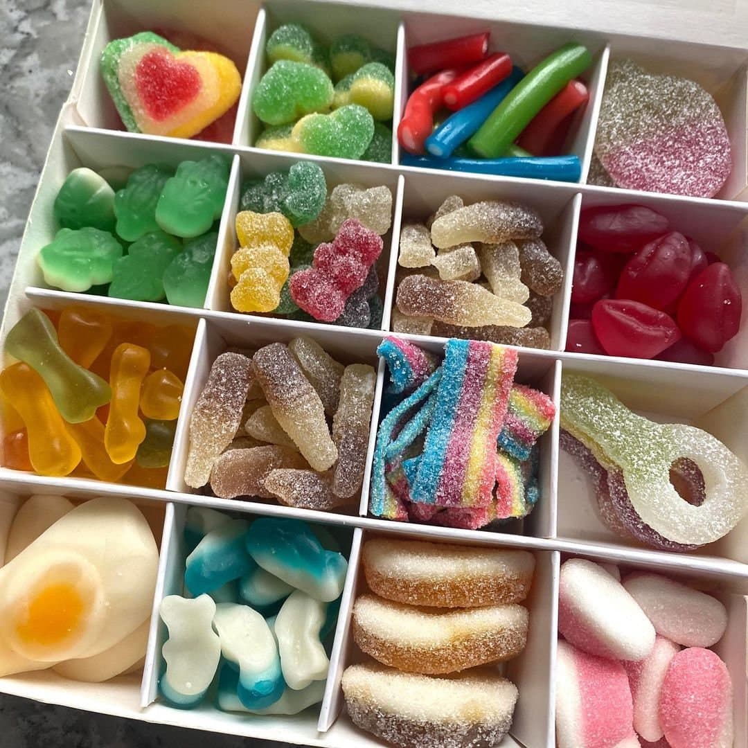 The Christmas Box | Halal Sweets | Birthday Party | Wedding Favours | Valentines | Eid Mubarak | Ramadan | Christmas | Corporate Gifts - image 3