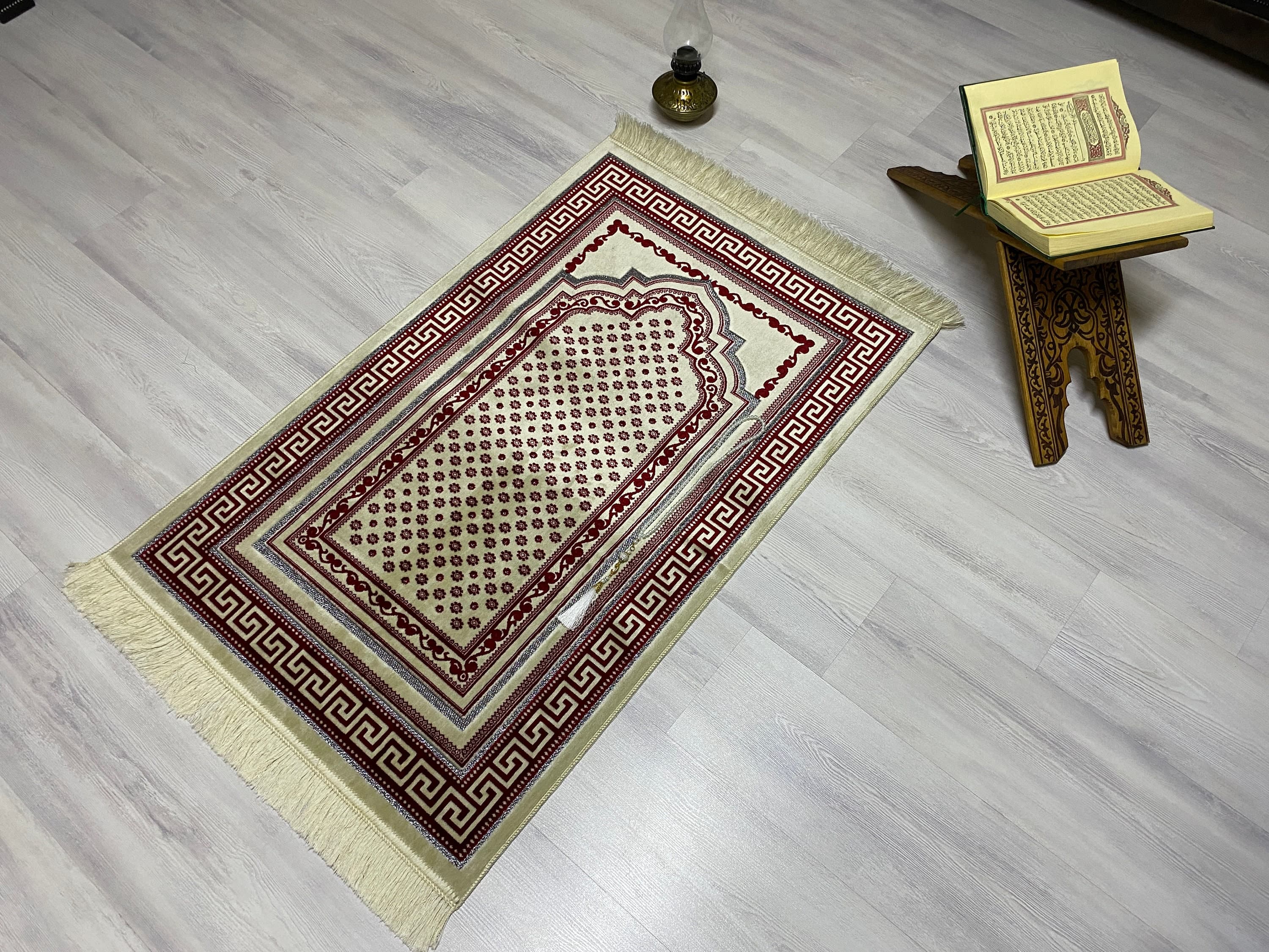 Soft Burgundy Prayer Mat, Nikah Gift,Sejadah Prayer Mat with Tasbeeh, Muslim Wedding Gift, Prayer Rug, Muslim Janamaz, Islamic Gift, RNR501