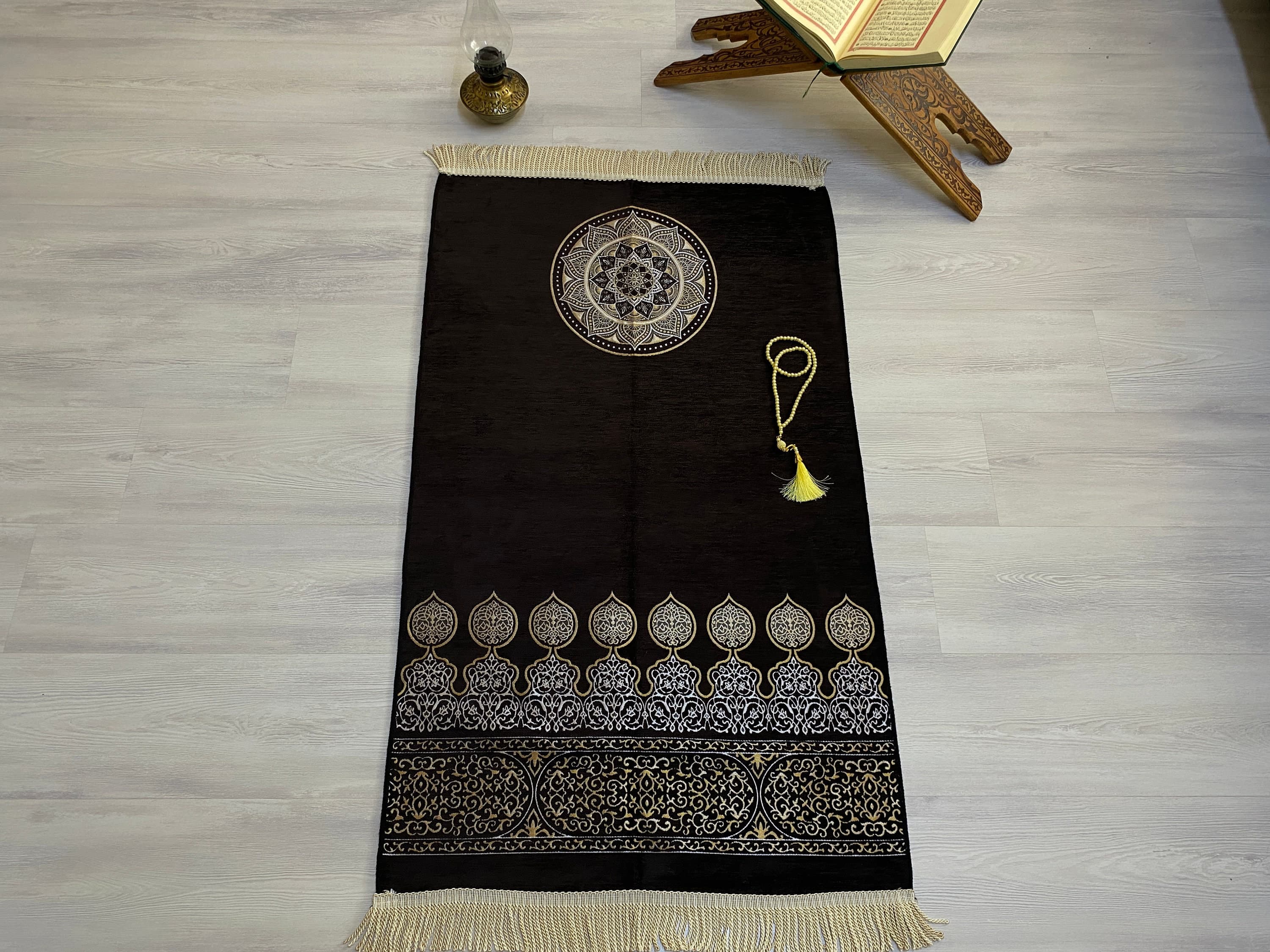 Kaaba Hz Abraham Black Prayer Mat, Sejadah Prayer Mat with Tasbeeh,Muslim Wedding Gift, Prayer Rug, Muslim Janamaz, Islamic Gift, RNR540 - image 3
