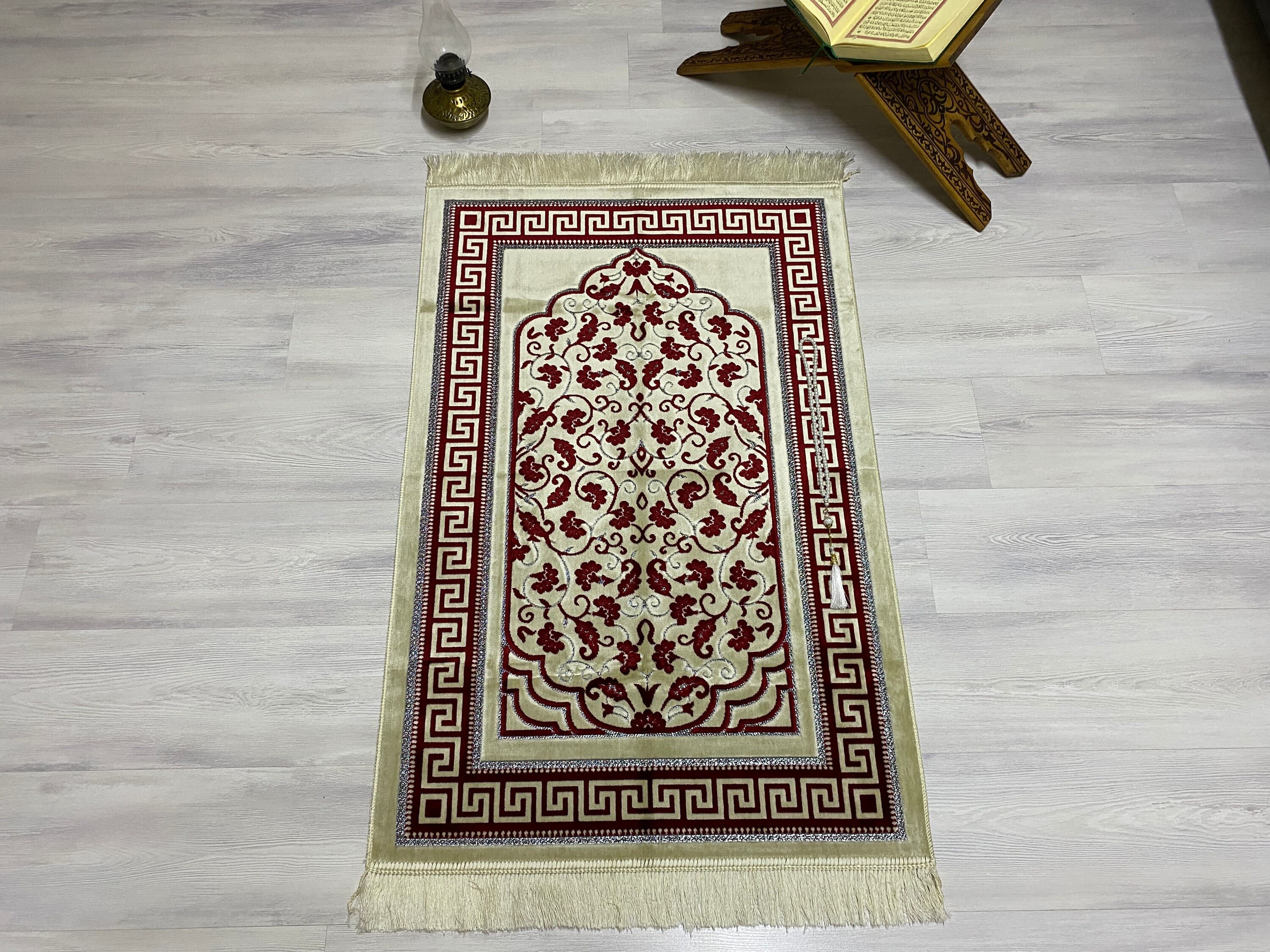 Soft Red Prayer Mat, Nikah Gift, Sejadah Prayer Mat with Tasbeeh, Muslim Wedding Gift, Prayer Rug, Muslim Janamaz, Islamic Gift, RNR503 - image 3