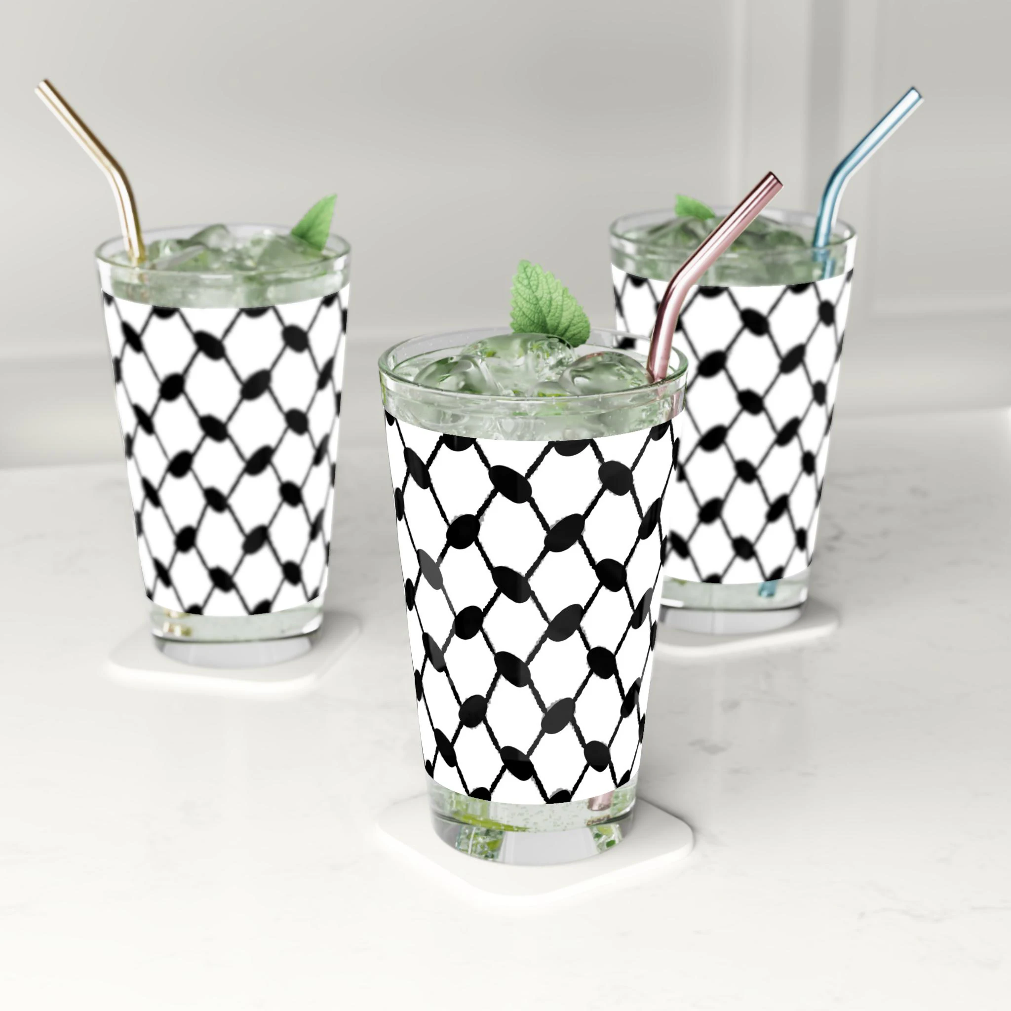 Keffiyeh Style Pint Glass, Support Gaza, Activist Gift, Middle East Drinkware, Resist, Islamic Home Decor, Human Rights Kufiya Glassware - image 3