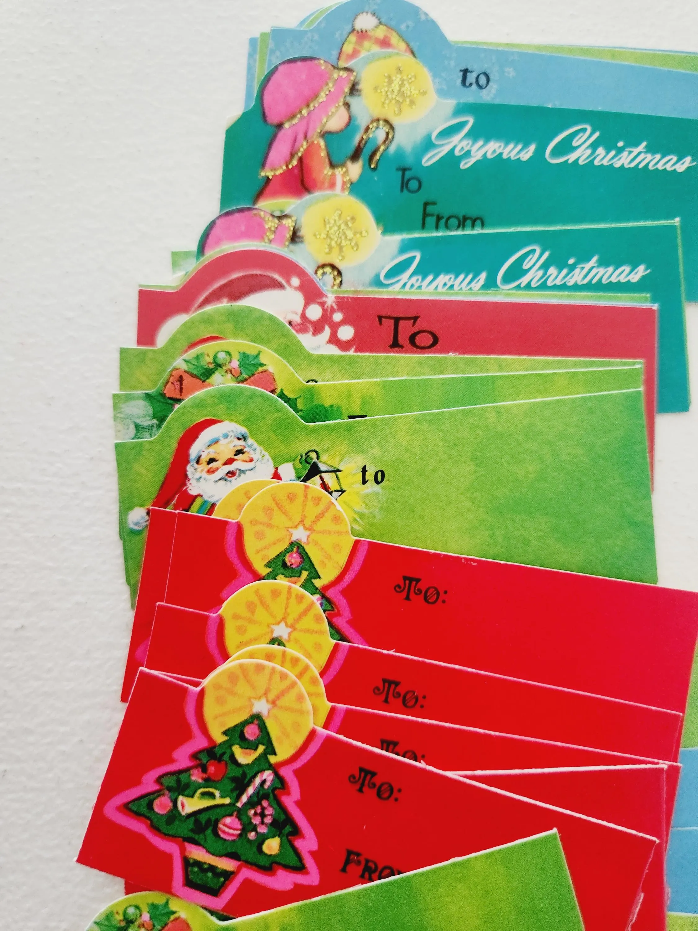 Vintage Christmas Gift Tags - 100+ Retro Pastel Name Tags - image 4