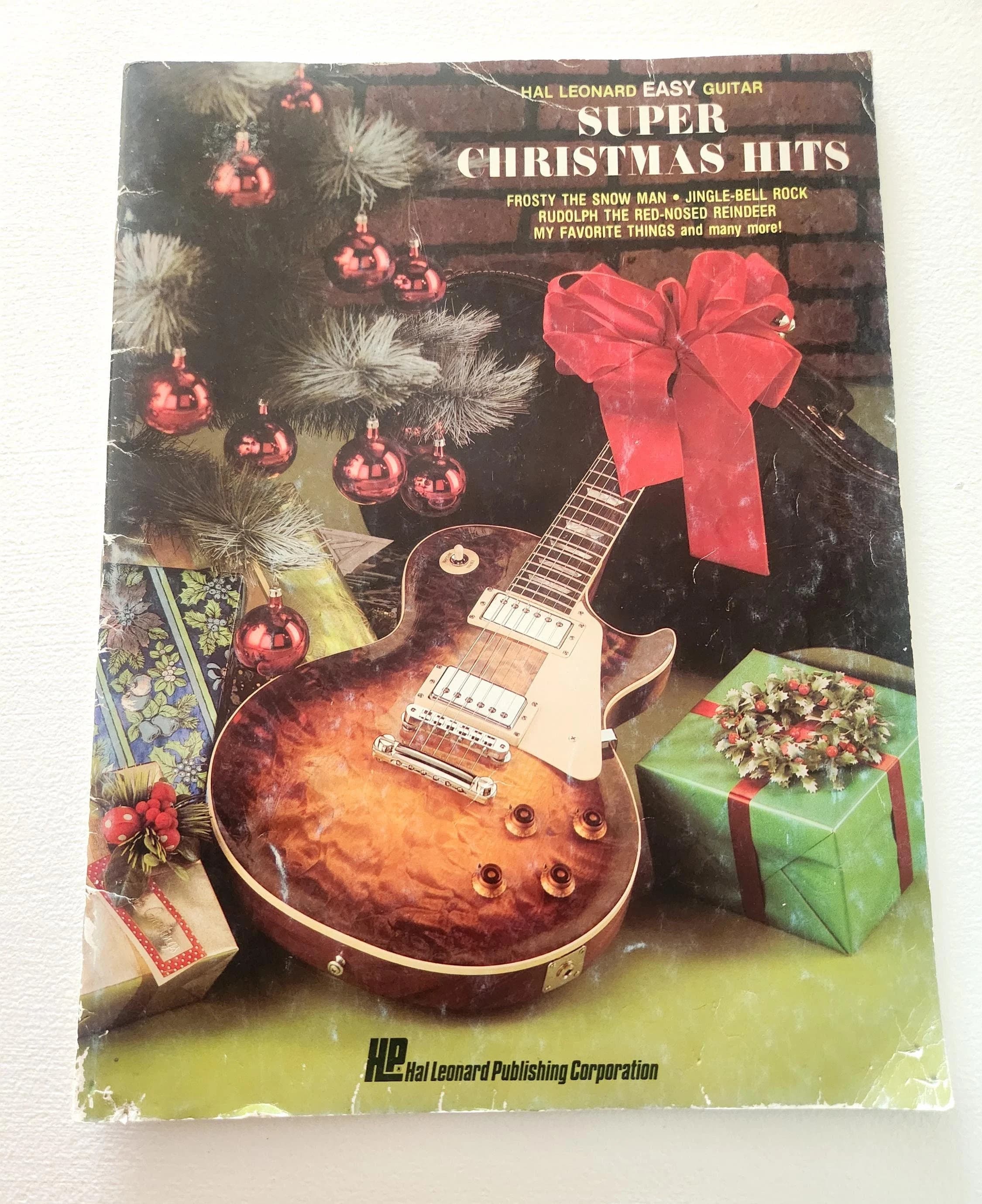 1981 Easy Guitar Christmas Sheet Music – Hal Leonard, Vintage