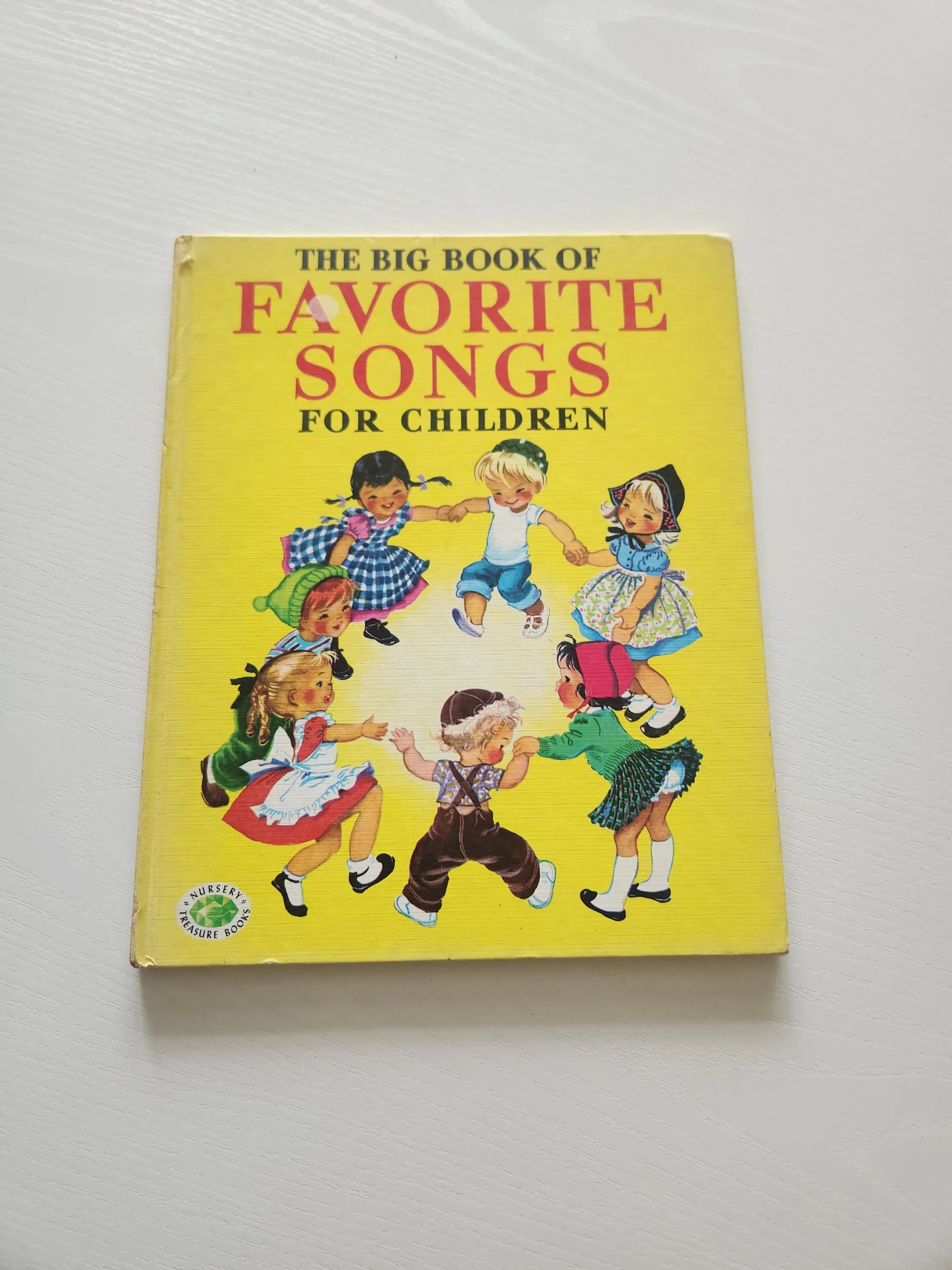 Vintage Children's Song Book – 1951 Nursery Rhymes, Illustrated
