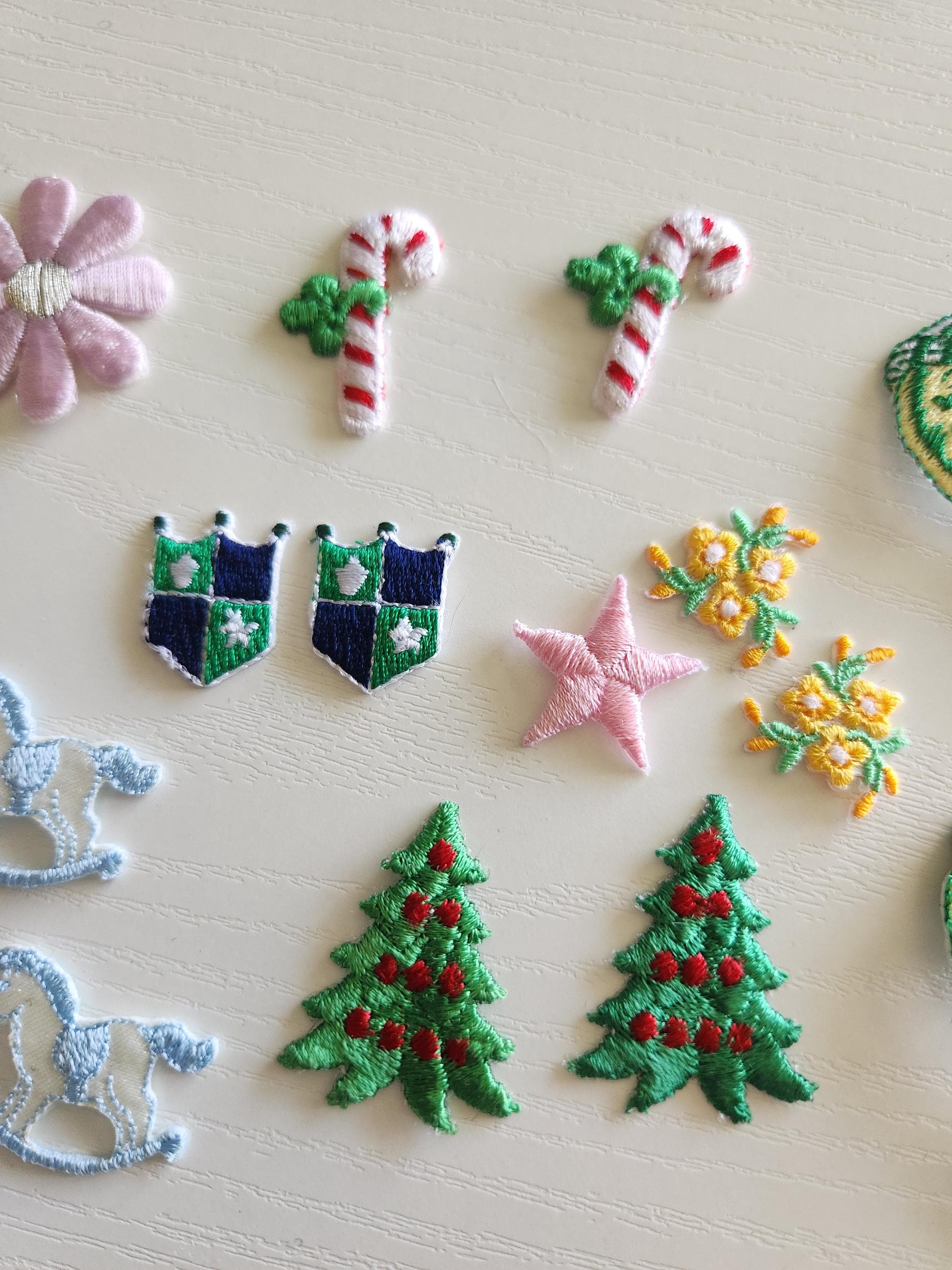 Vintage Embroidered Applique Patches –- Mixed Textile Lot of 15 - image 5