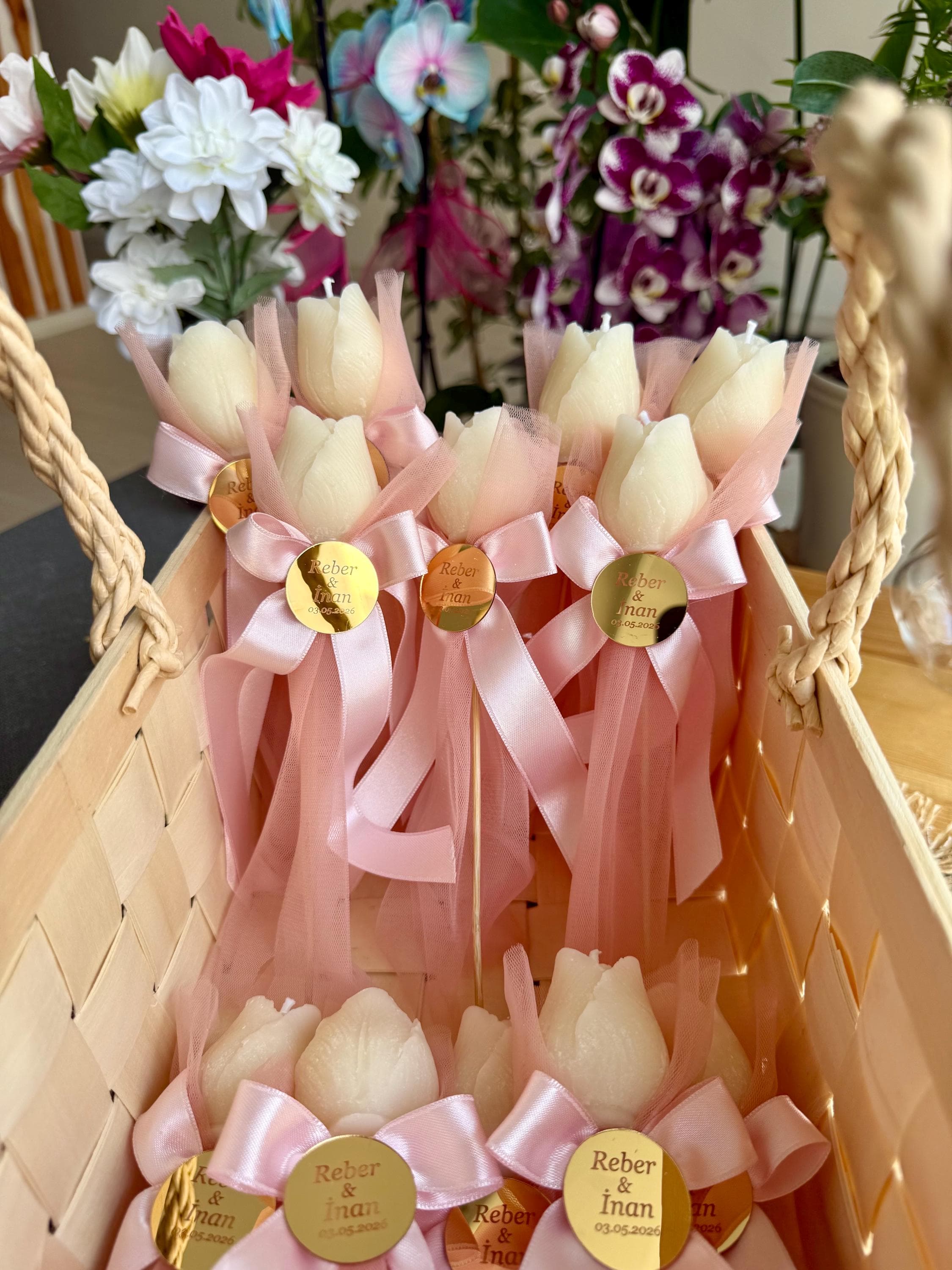 Personalized Tulip Bouquet Candle favors: Custom Wedding Tulip Candles favor - image 4