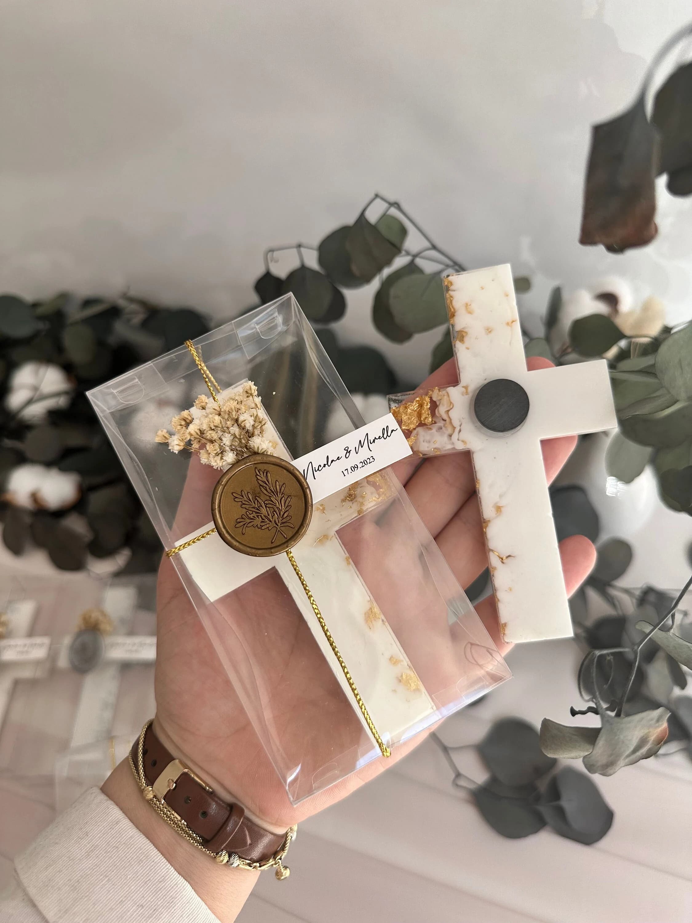 Epoxy Cross Magnet: Baptism Favors, Bomboniere Battesimo
