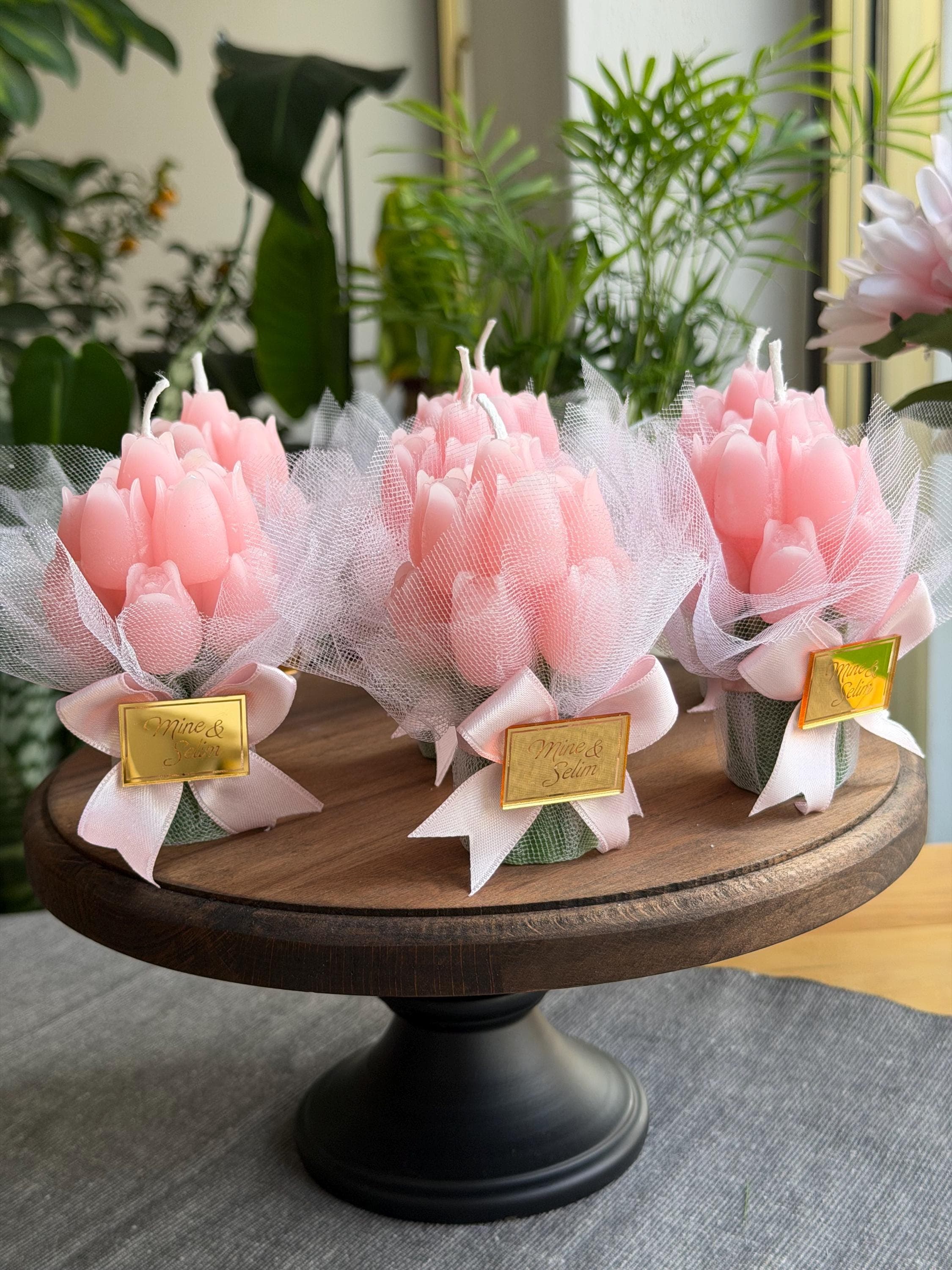 Personalized Tulip Bouquet Candle favors:  Wedding Tulip Candles favor,
