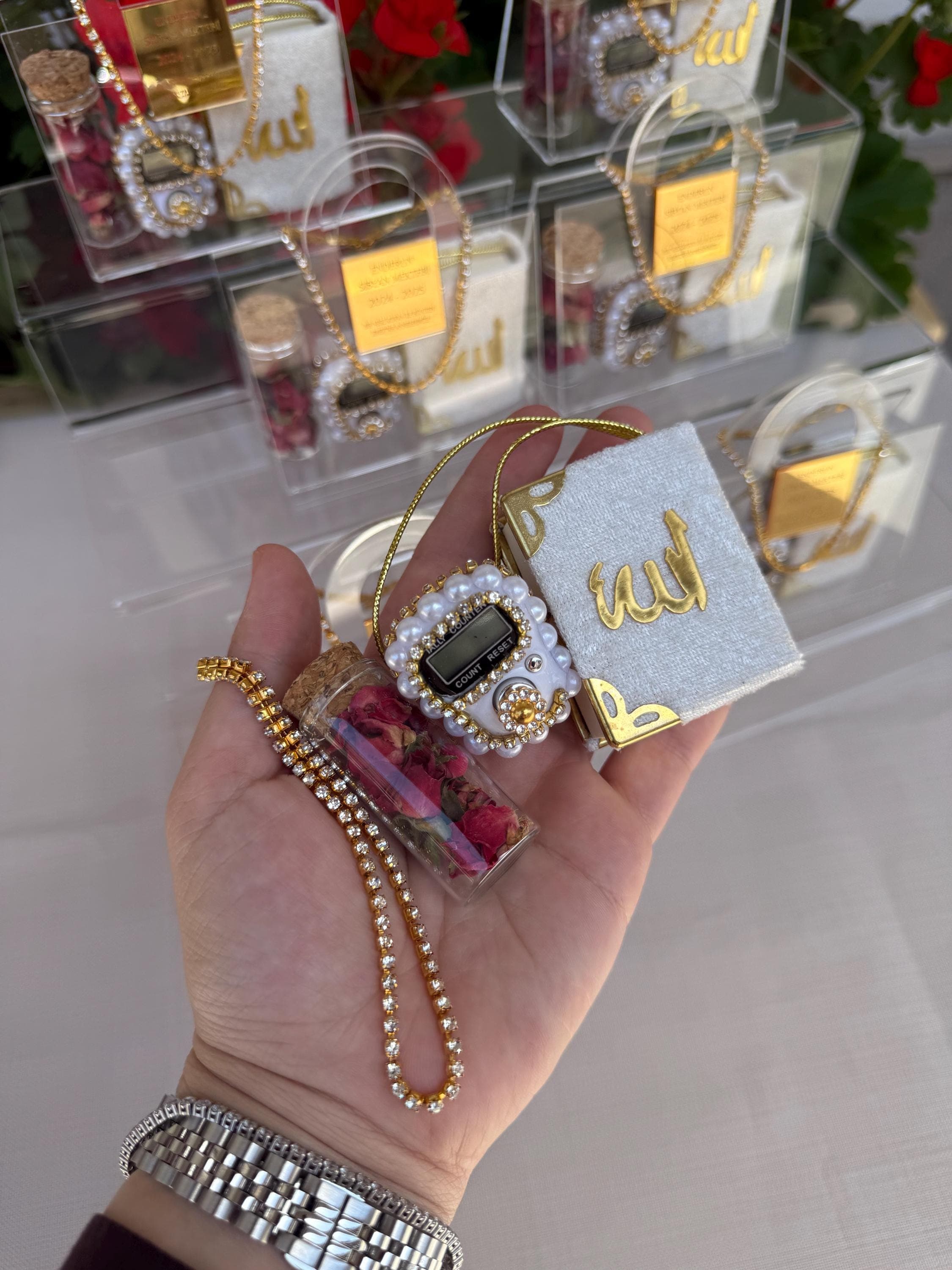 Personalized Islamic Gift Set: Digital Tasbih, Mini Quran, Rose Tea - image 4